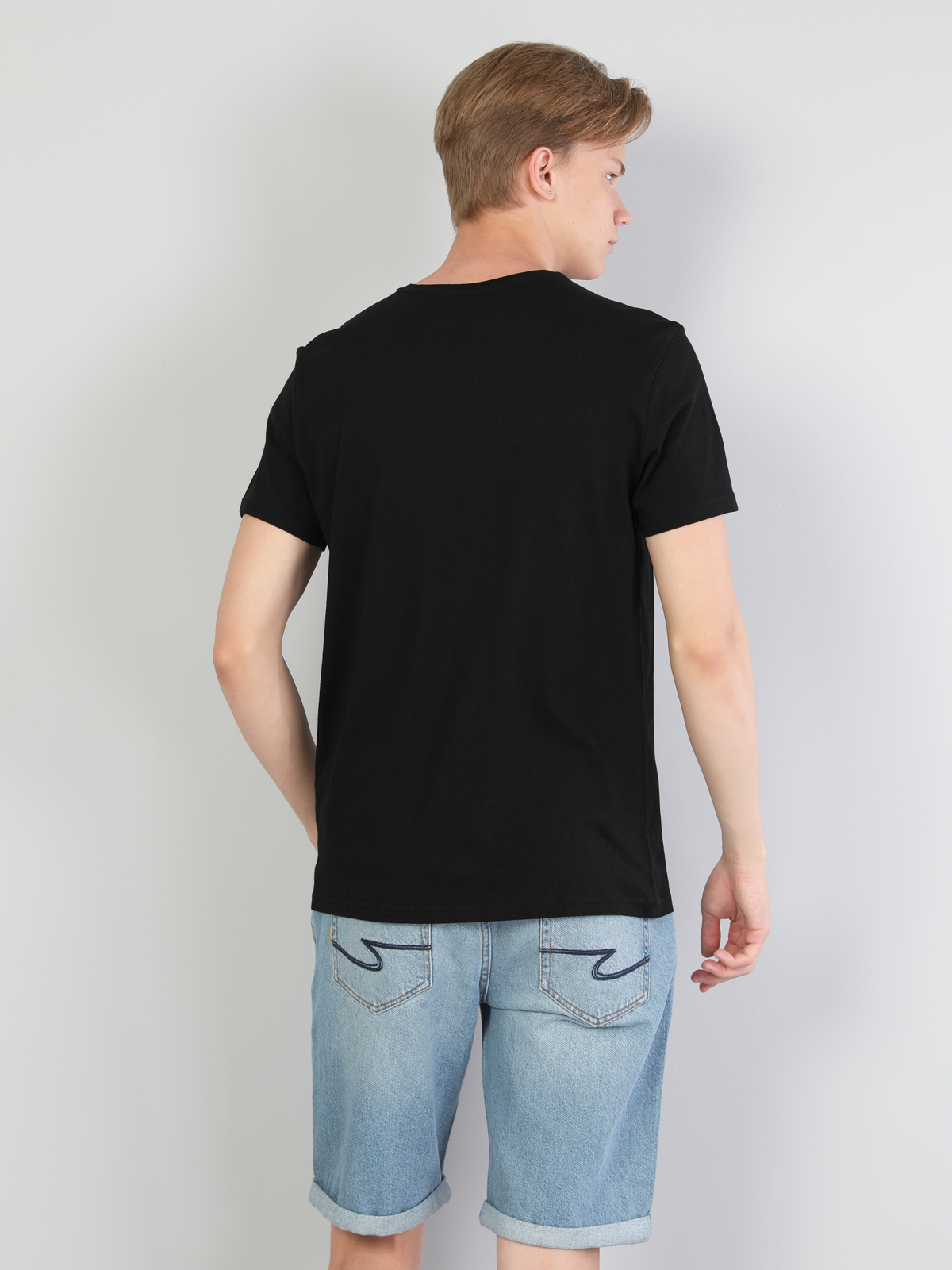 Afișați detalii pentru Tricou Cu Maneca Scurta De Barbati Negru Regular Fit  Cl1045342