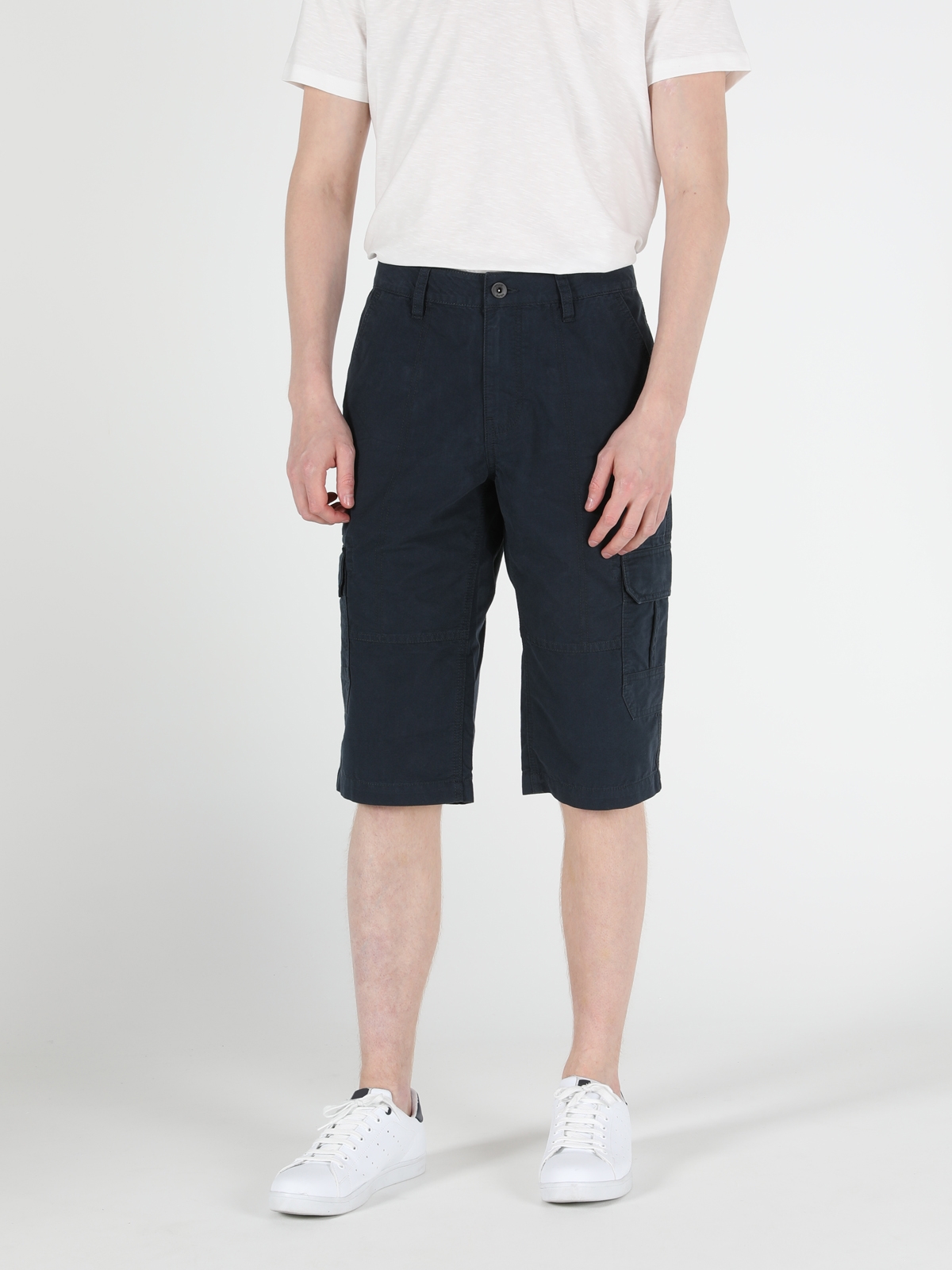 Afișați detalii pentru Short / Pantaloni Scurti De Barbati Albastru Marin Regular Fit  Cl1047563