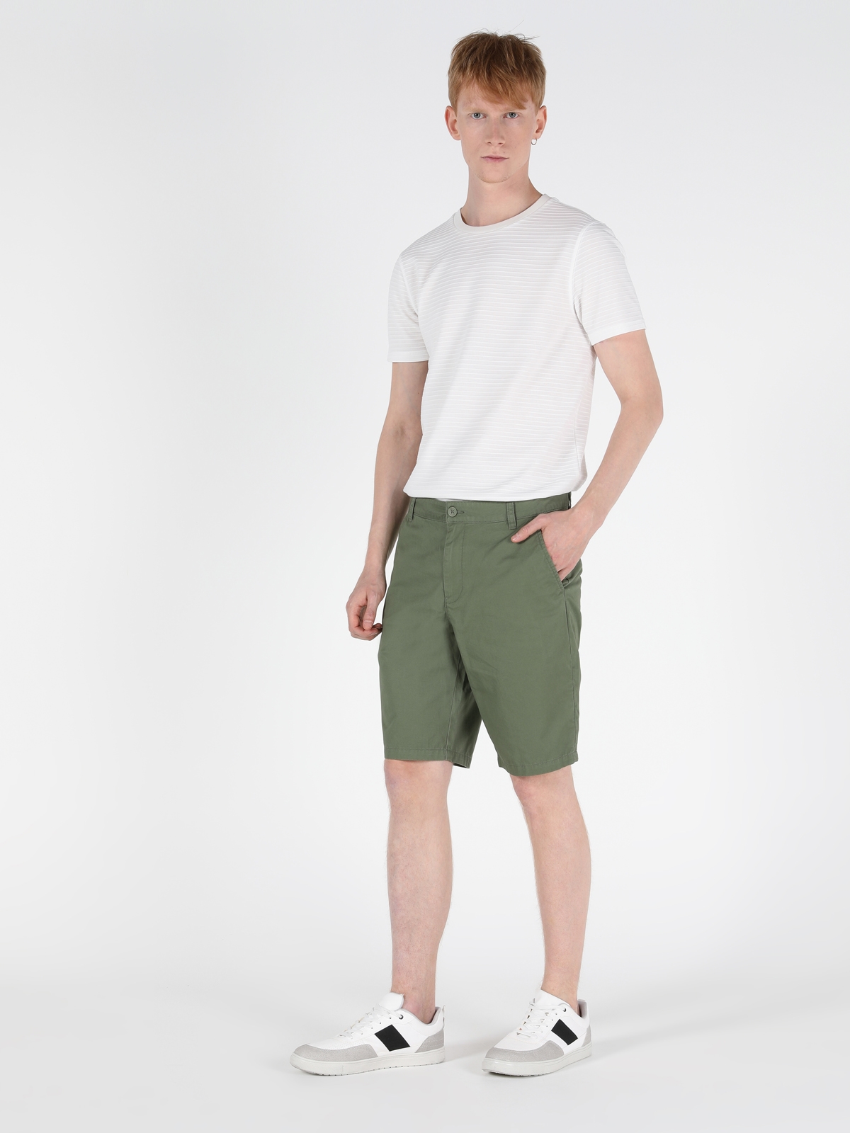 Afișați detalii pentru Short / Pantaloni Scurti De Barbati Verde Regular Fit  Cl1049506