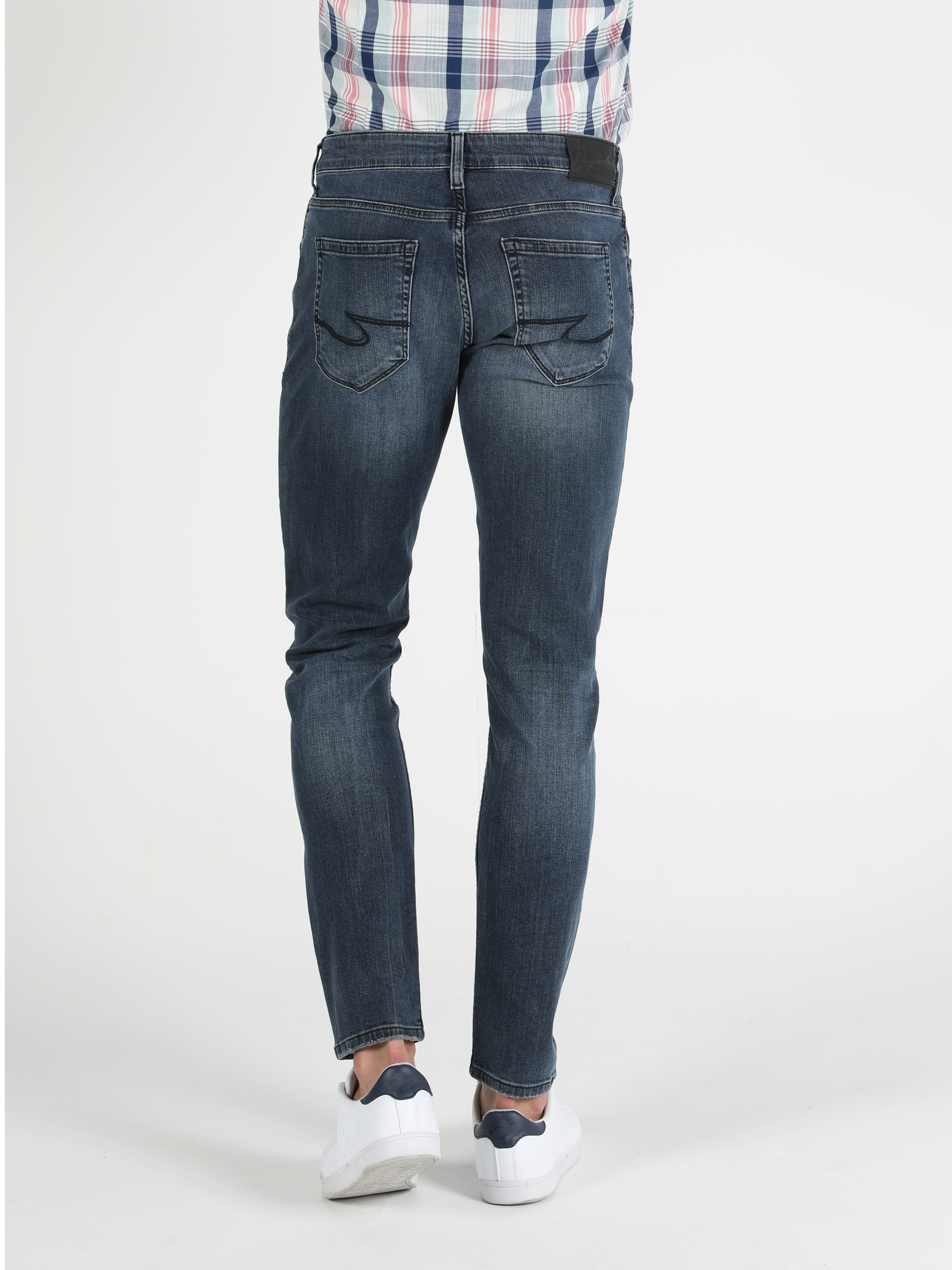 Afișați detalii pentru Pantaloni De Barbati Denim Slim Fit 041 Danny Cl1049570