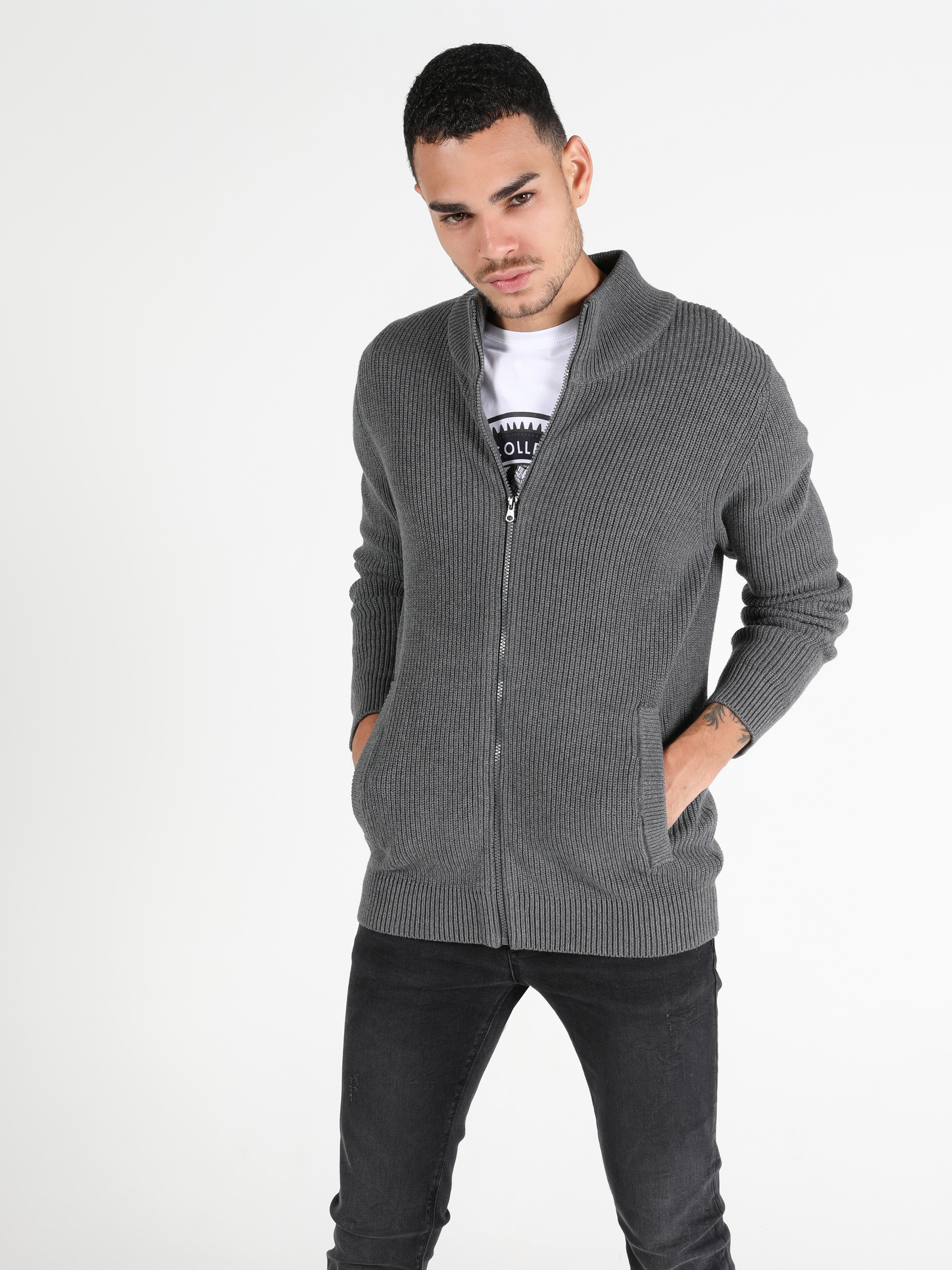 Afișați detalii pentru Cardigan De Barbati Gri Slim Fit  Cl1050050