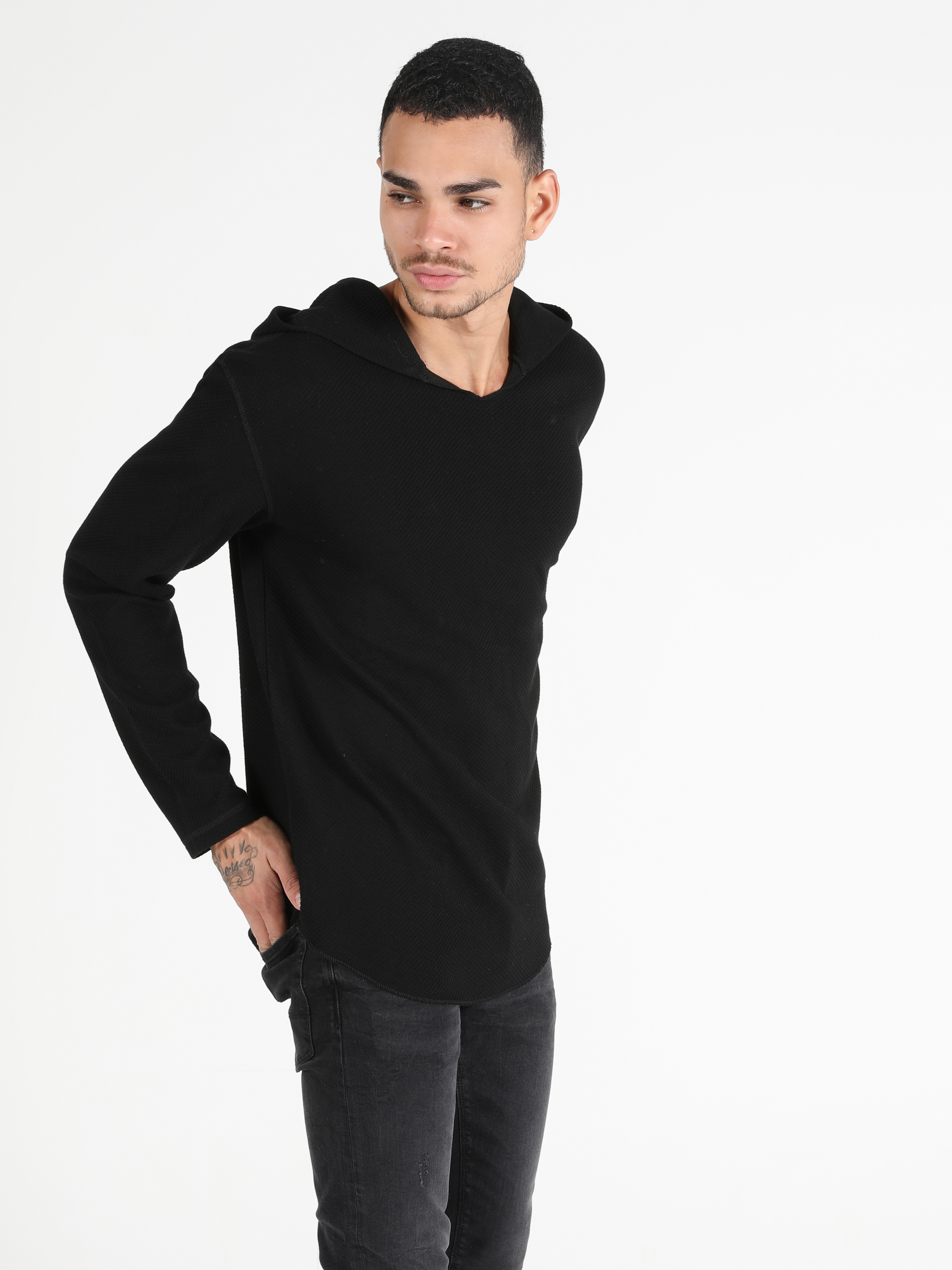 Afișați detalii pentru Tricou Cu Maneca Lunga De Barbati Negru Regular Fit  Cl1051091