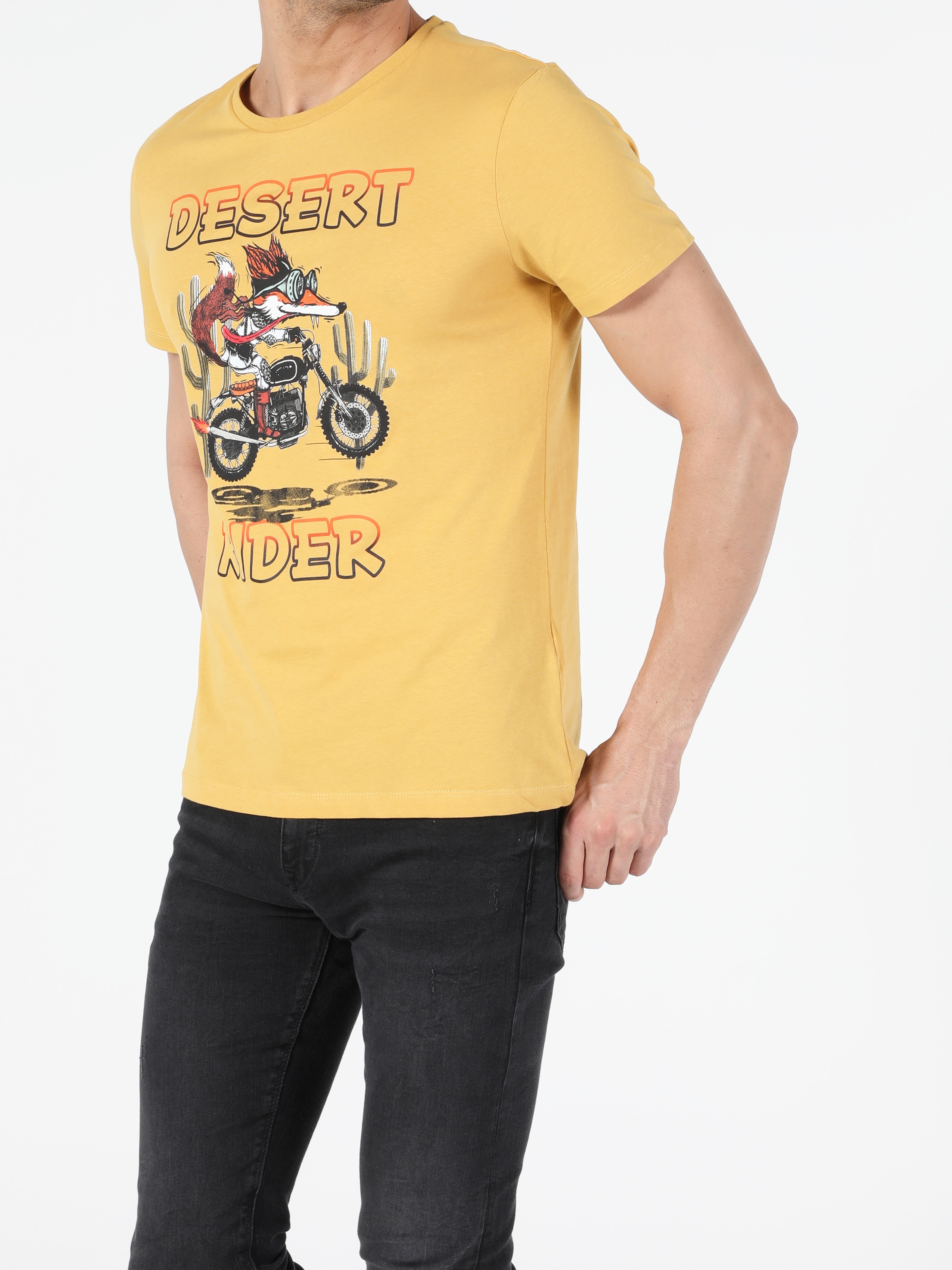 Afișați detalii pentru Tricou Cu Maneca Scurta De Barbati Galben Regular Fit  Cl1051196