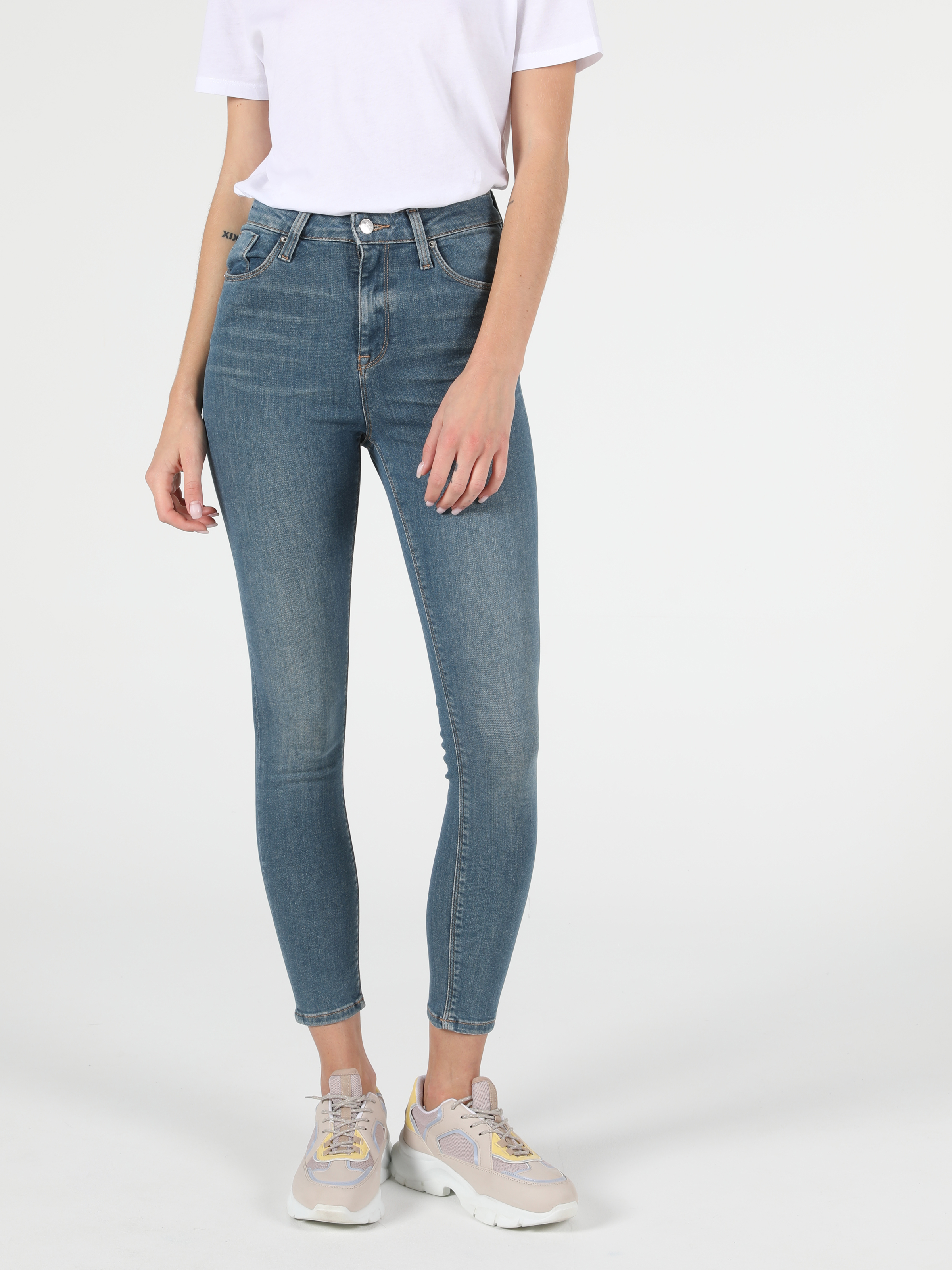 Afișați detalii pentru Pantaloni De Dama Denim Super Slim Fit 760 Diana Cl1051954