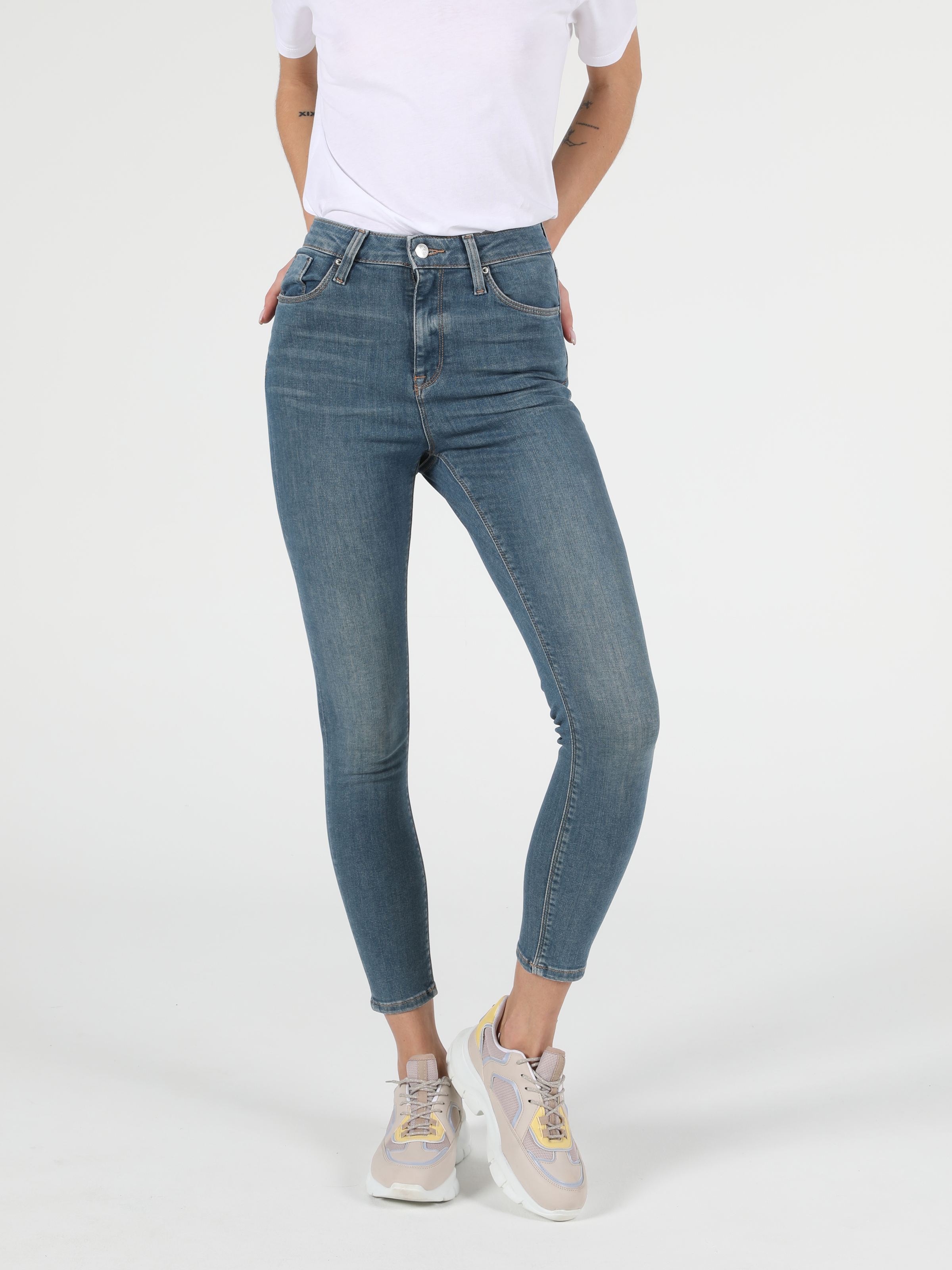 Afișați detalii pentru Pantaloni De Dama Denim Super Slim Fit 760 Diana Cl1051954