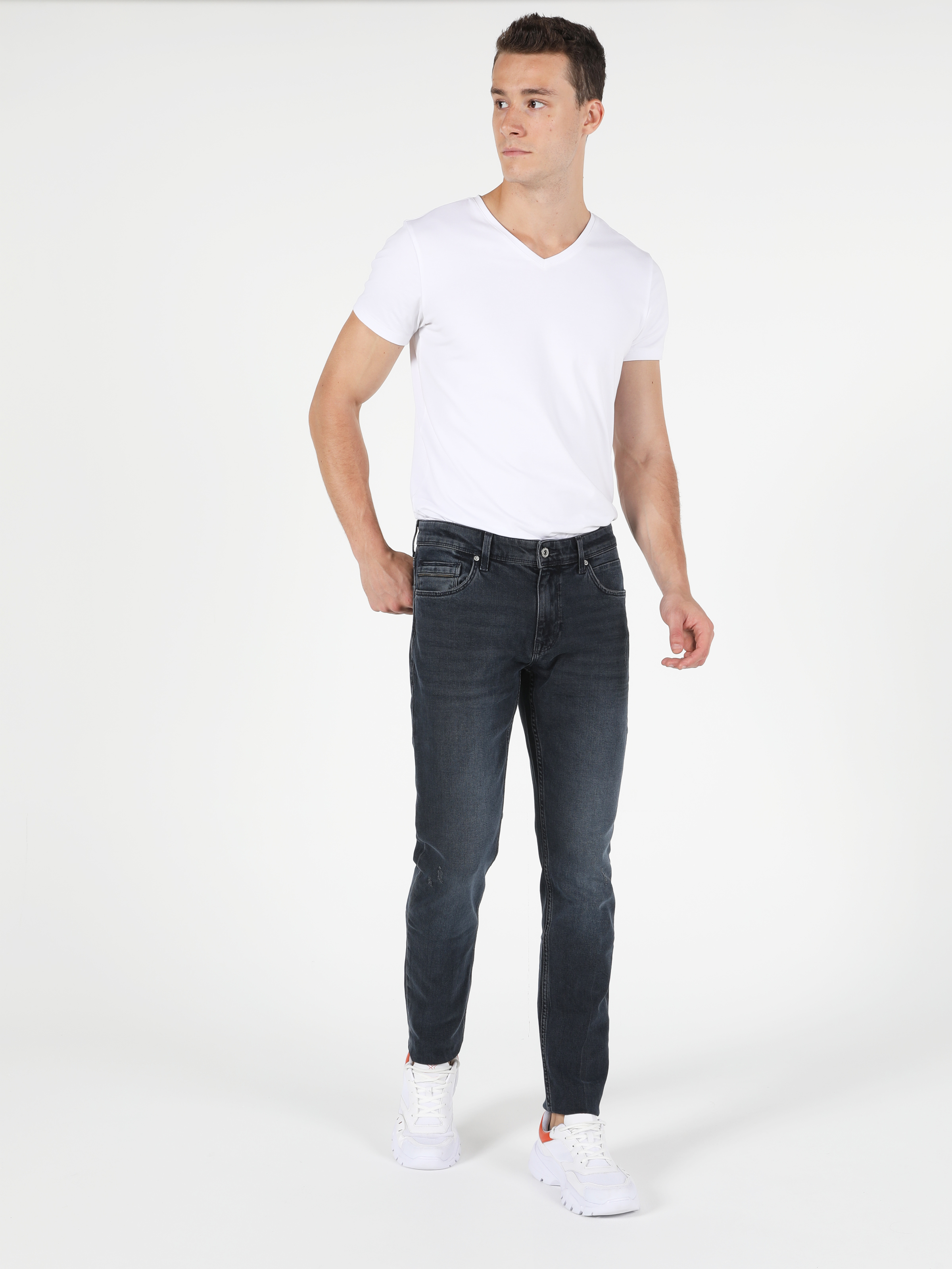 Afișați detalii pentru Pantaloni De Barbati Albastru Slim Fit 041 Danny Cl1051670