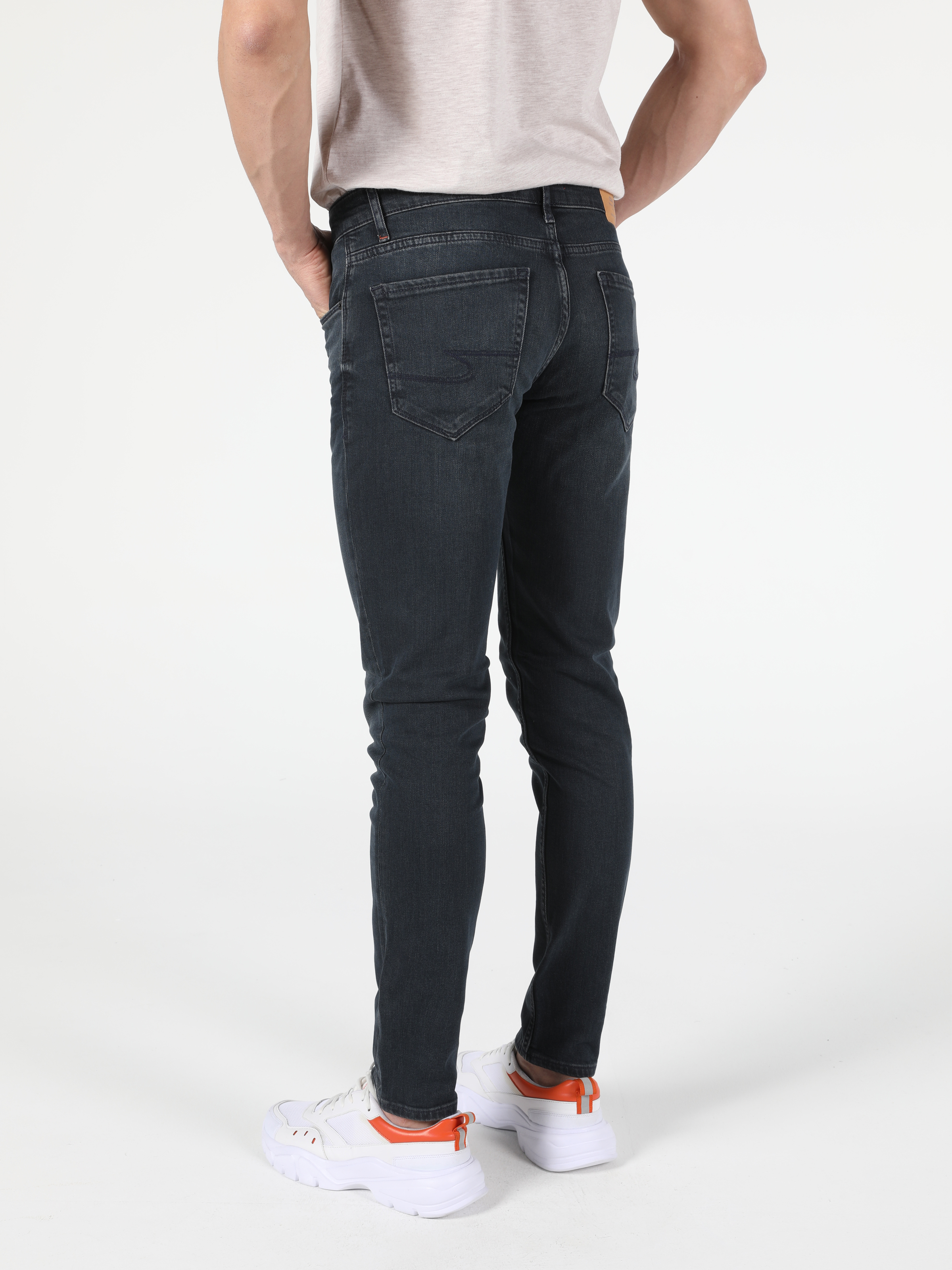 Afișați detalii pentru Pantaloni De Barbati Denim Slim Fit 041 Danny Cl1052759