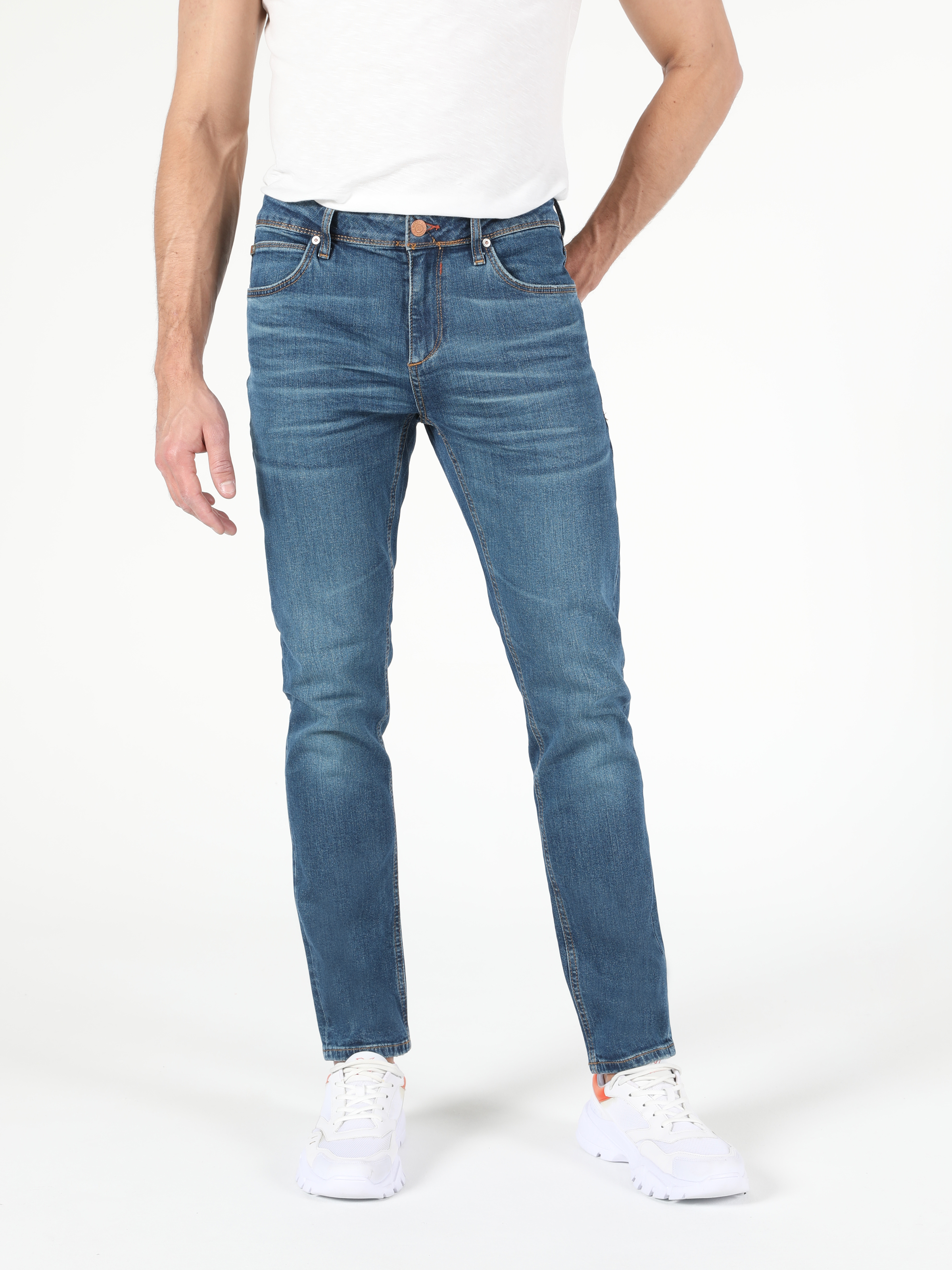 Afișați detalii pentru Pantaloni De Barbati Albastru Straight Fit 044 Karl Cl1052773