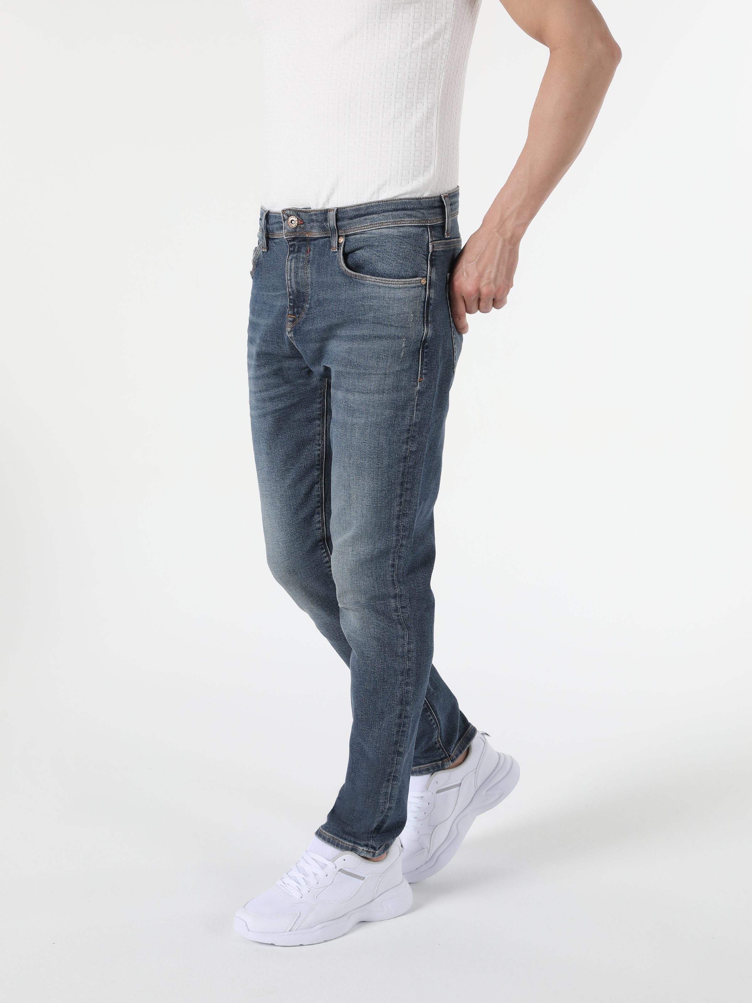 Afișați detalii pentru Pantaloni De Barbati Denim Slim Fit 041 Danny Cl1054572