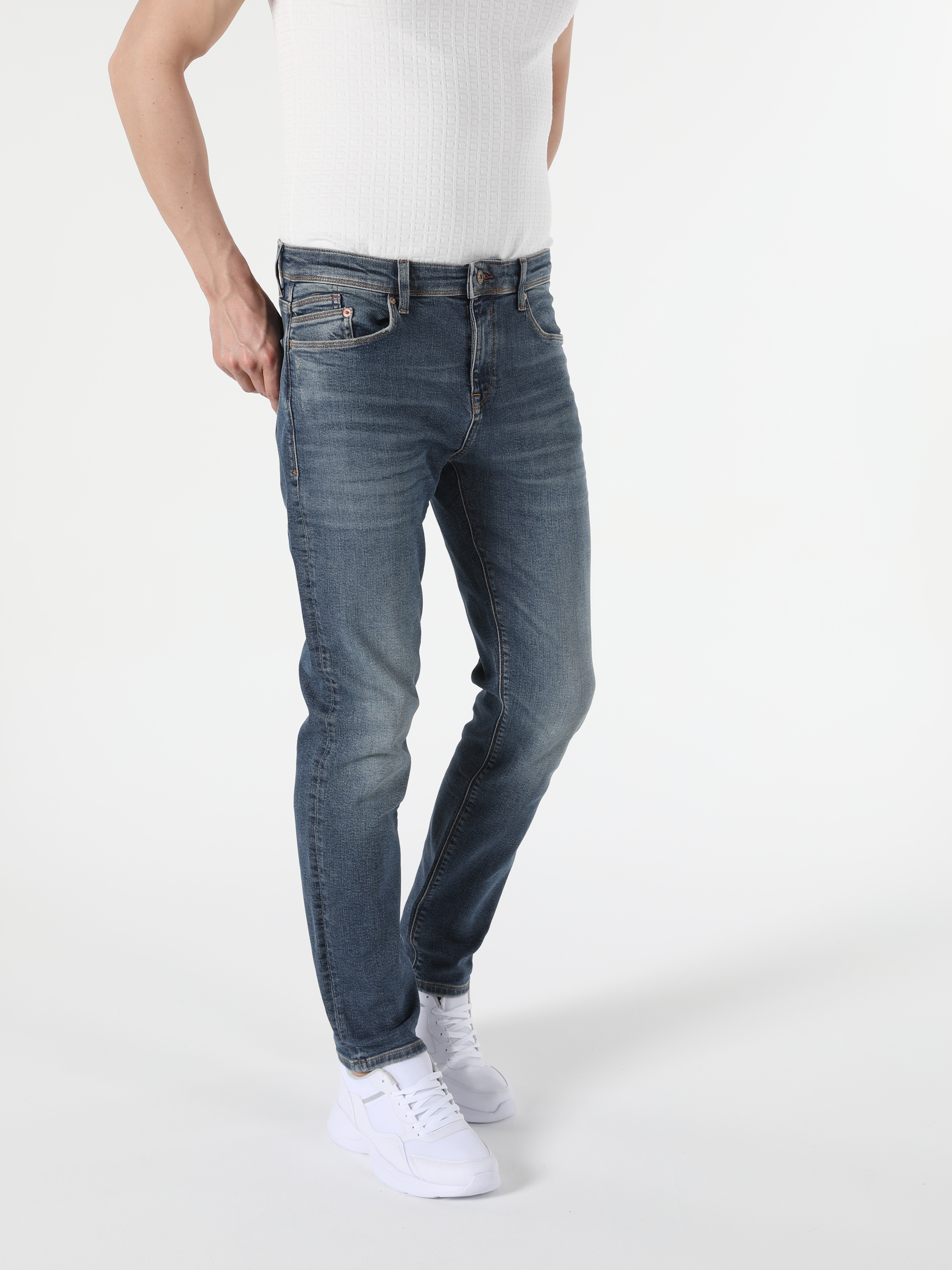 Afișați detalii pentru Pantaloni De Barbati Denim Slim Fit 041 Danny Cl1054572