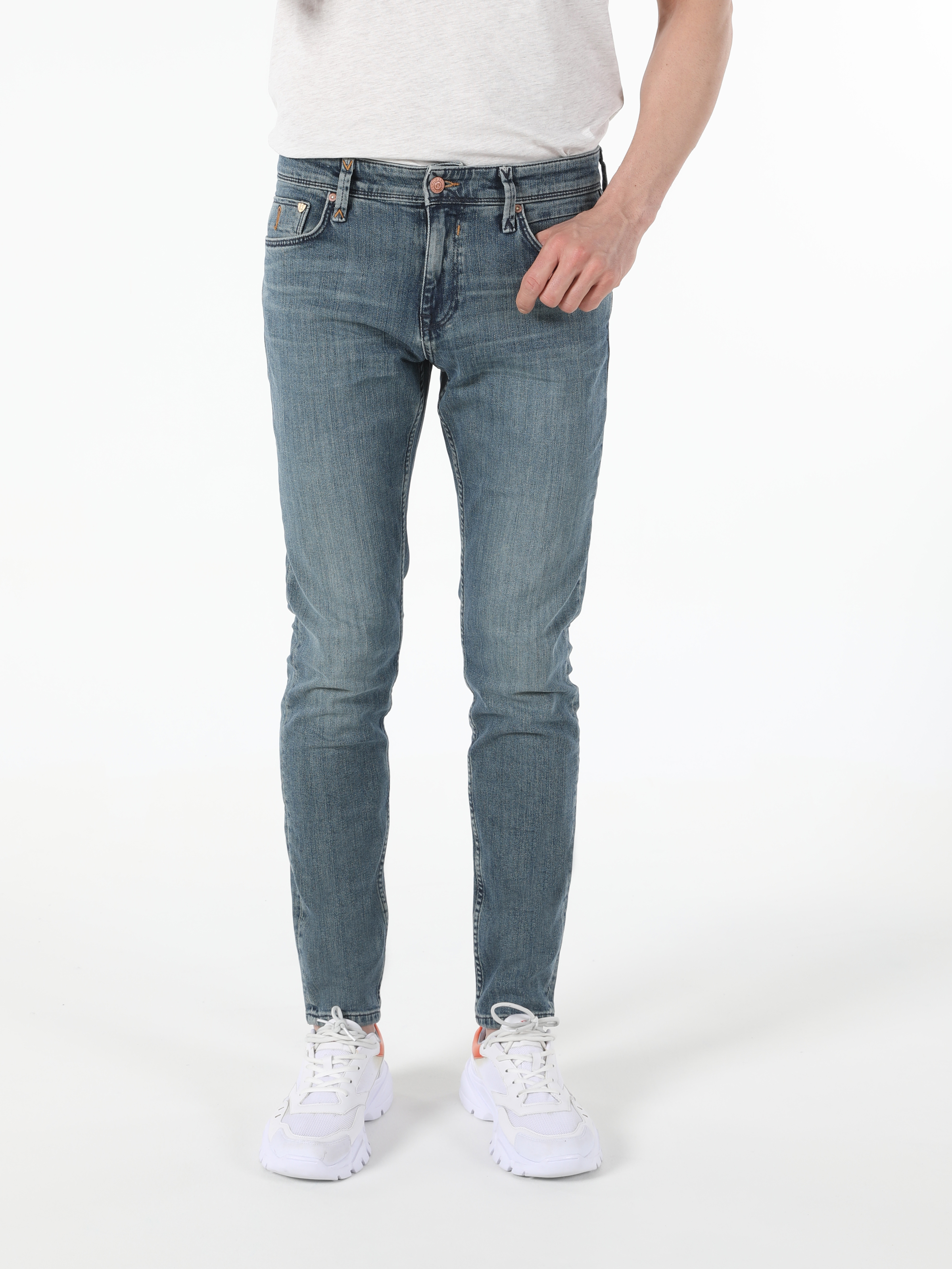 Afișați detalii pentru Pantaloni De Barbati Albastru Deschis Slim Fit 041 Danny Cl1054514