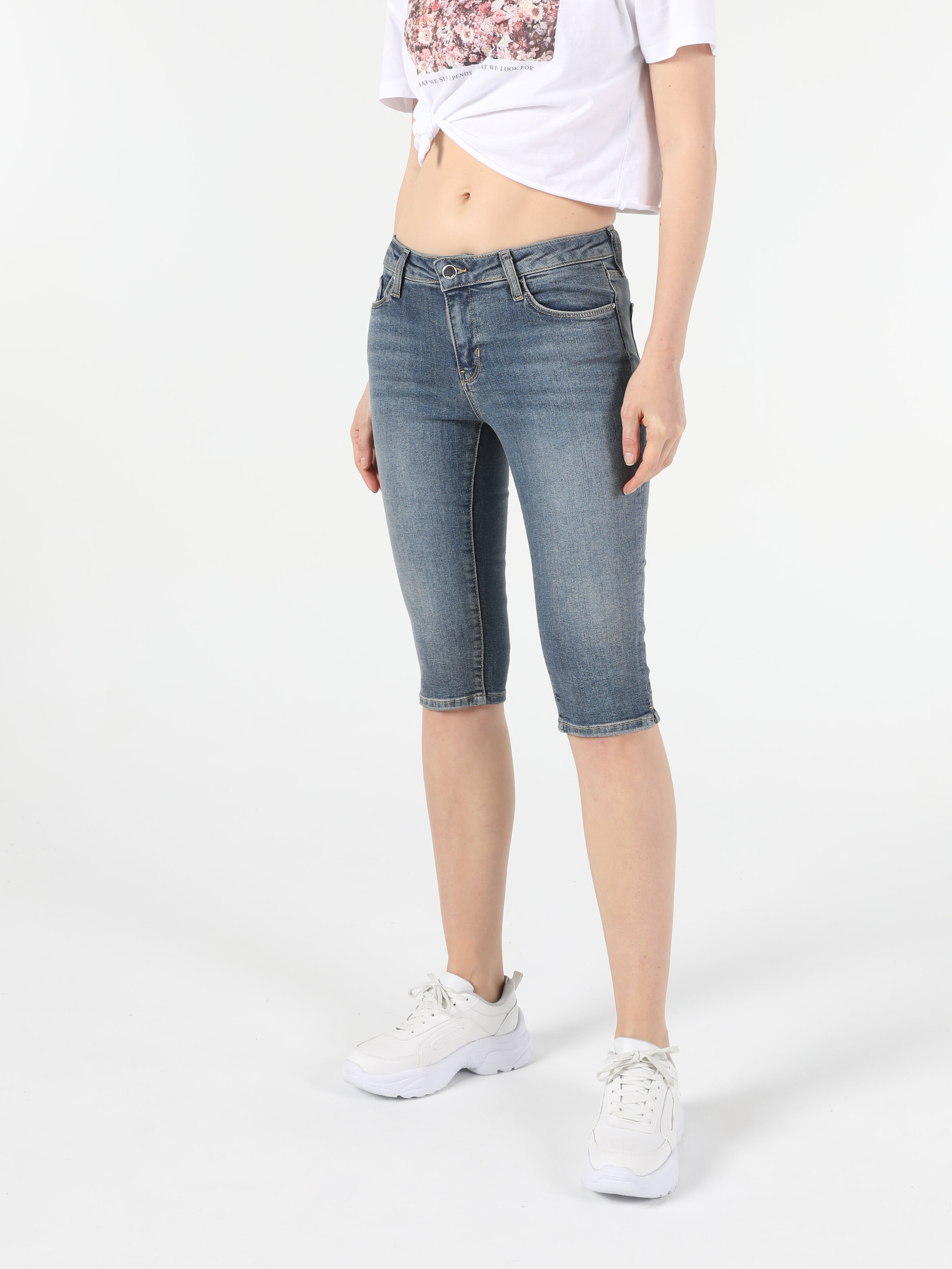 Afișați detalii pentru Short / Pantaloni Scurti De Dama Denim Super Slim Fit  Cl1054748