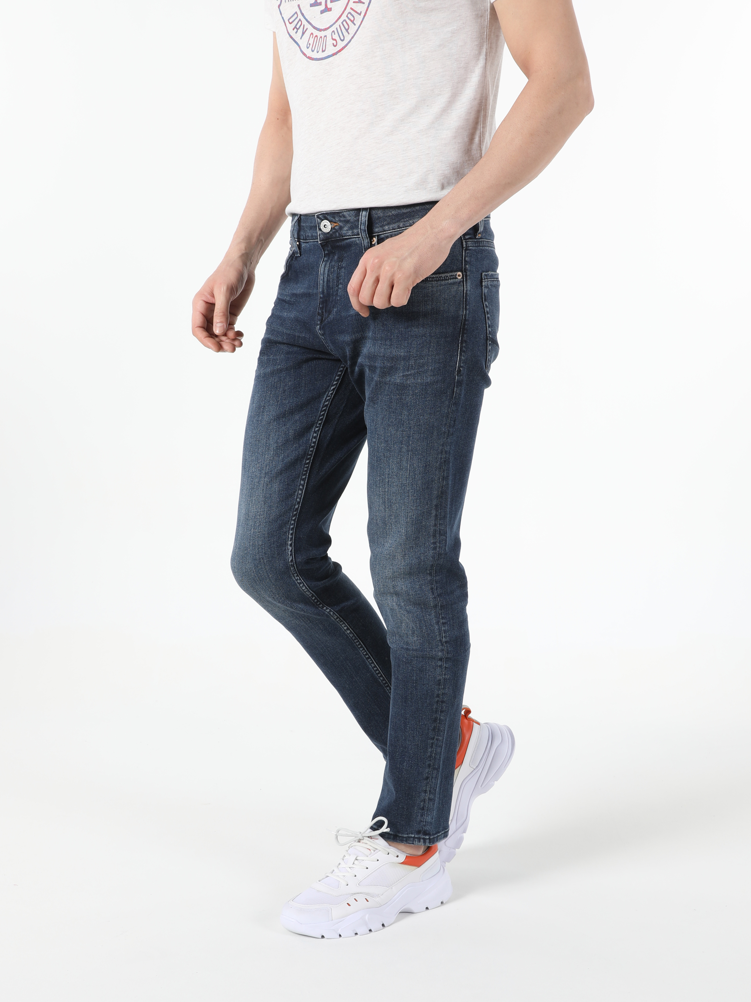 Afișați detalii pentru Pantaloni De Barbati Albastru Straight Fit 044 Karl Cl1054517