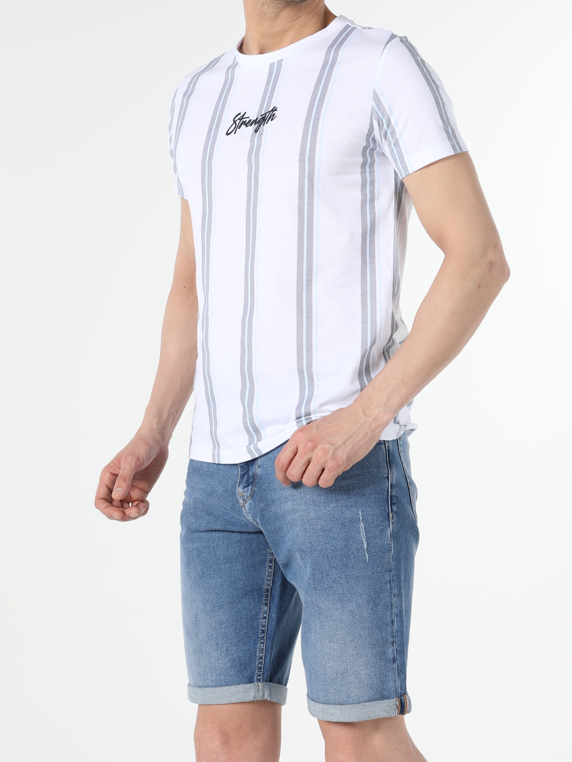 Afișați detalii pentru Tricou Cu Maneca Scurta De Barbati Alb Regular Fit  Cl1056458