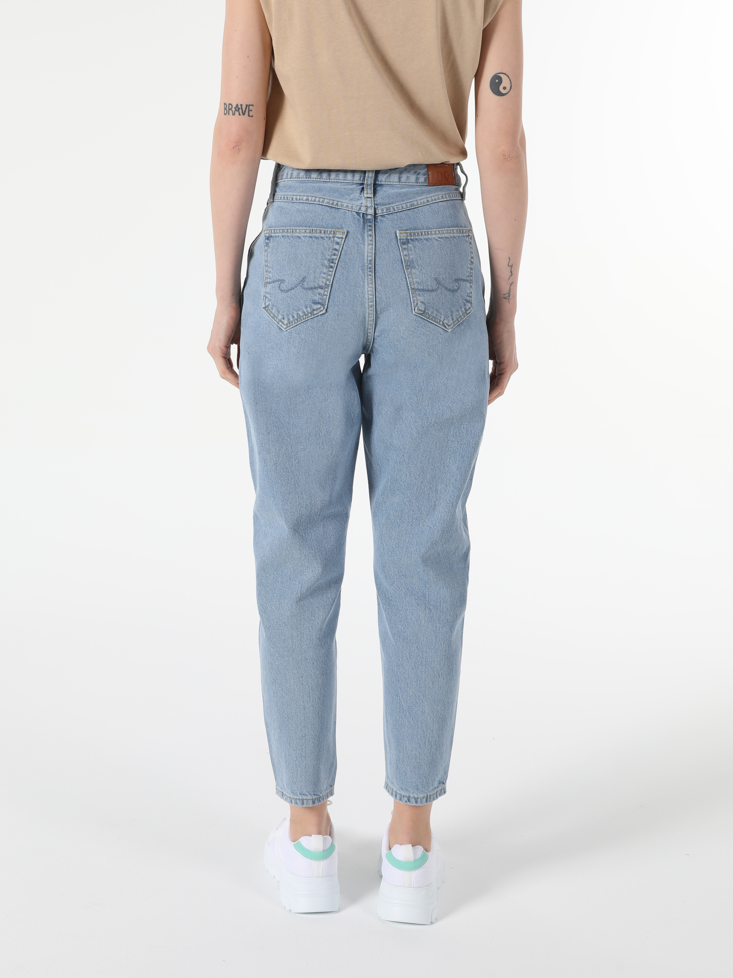 Afișați detalii pentru Pantaloni De Dama Denim Mom Fit 896  Maria Cl1055543