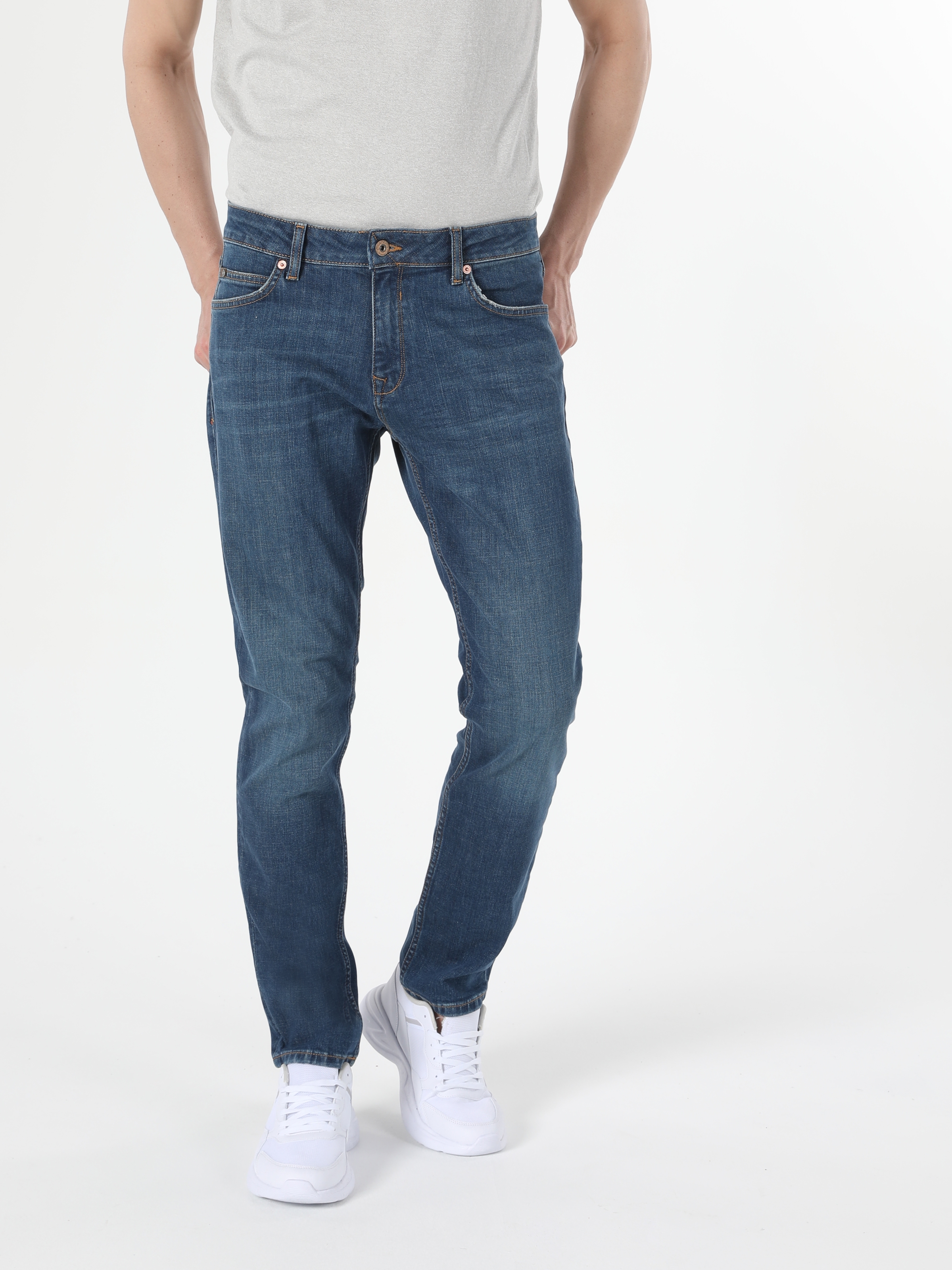 Afișați detalii pentru Pantaloni De Barbati Albastru Straight Fit 044 Karl Cl1054669