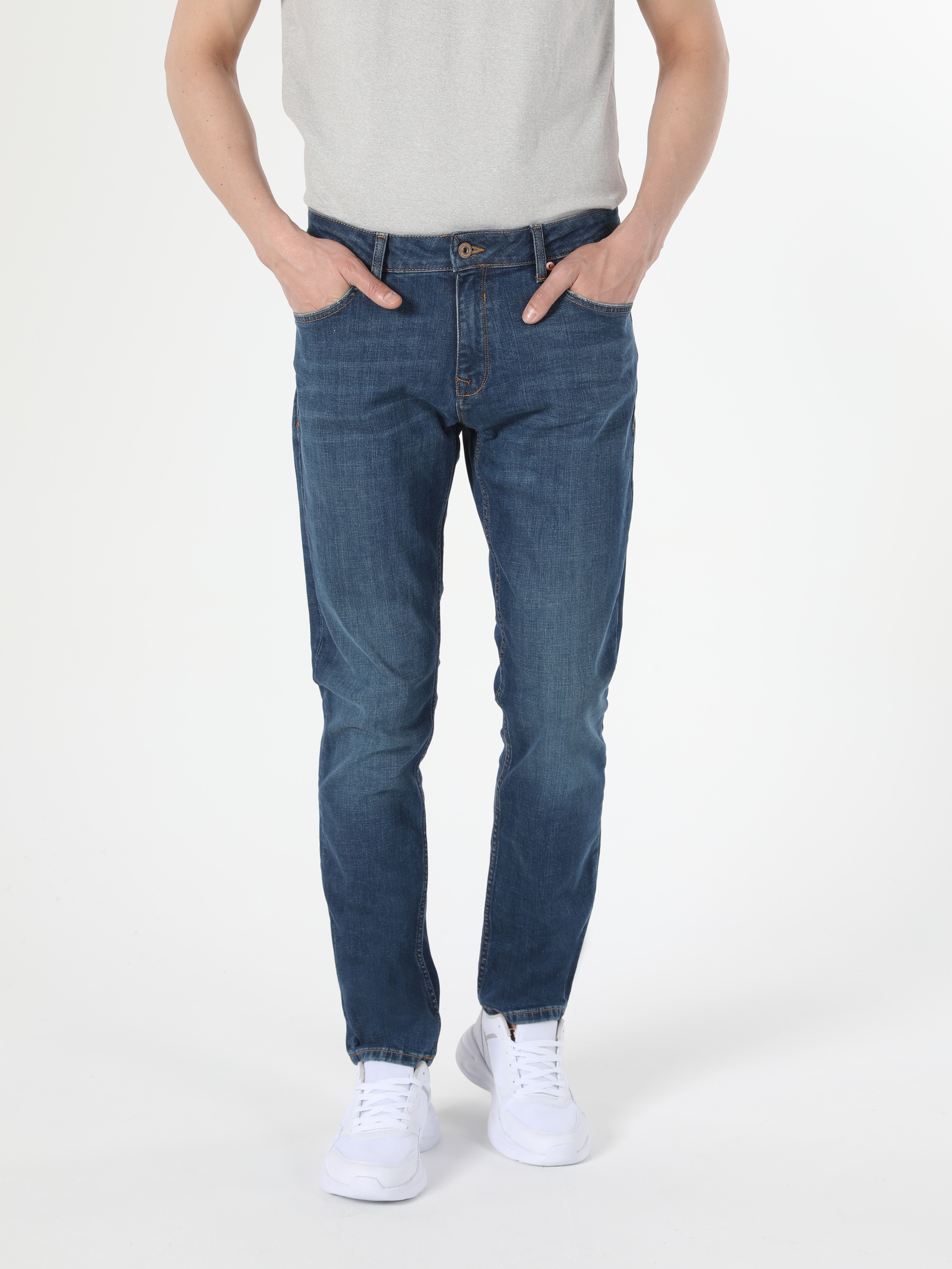 Afișați detalii pentru Pantaloni De Barbati Albastru Straight Fit 044 Karl Cl1054669