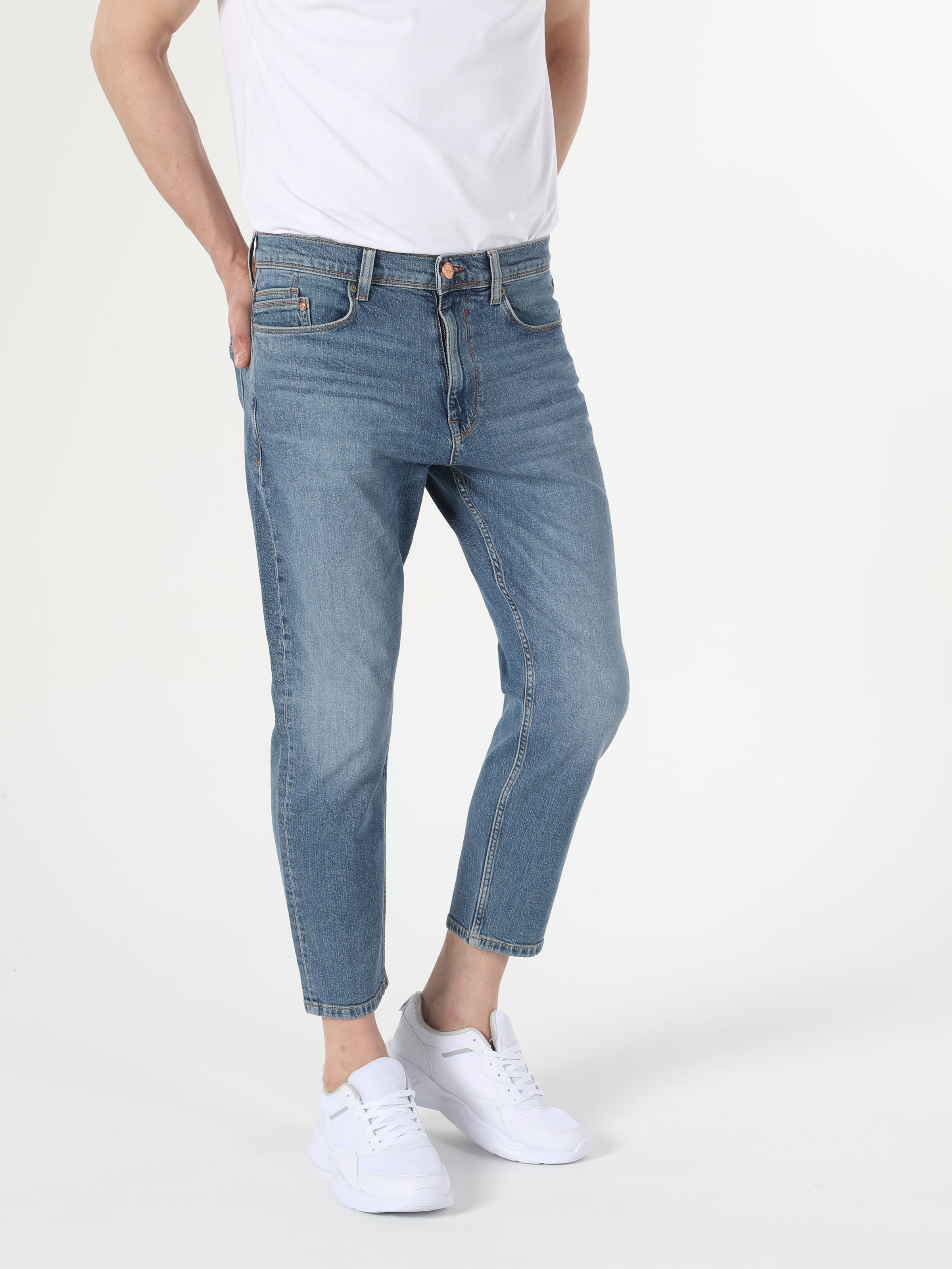 Afișați detalii pentru Pantaloni De Barbati Denim Carrot Fit 039 Lucas Cl1055485