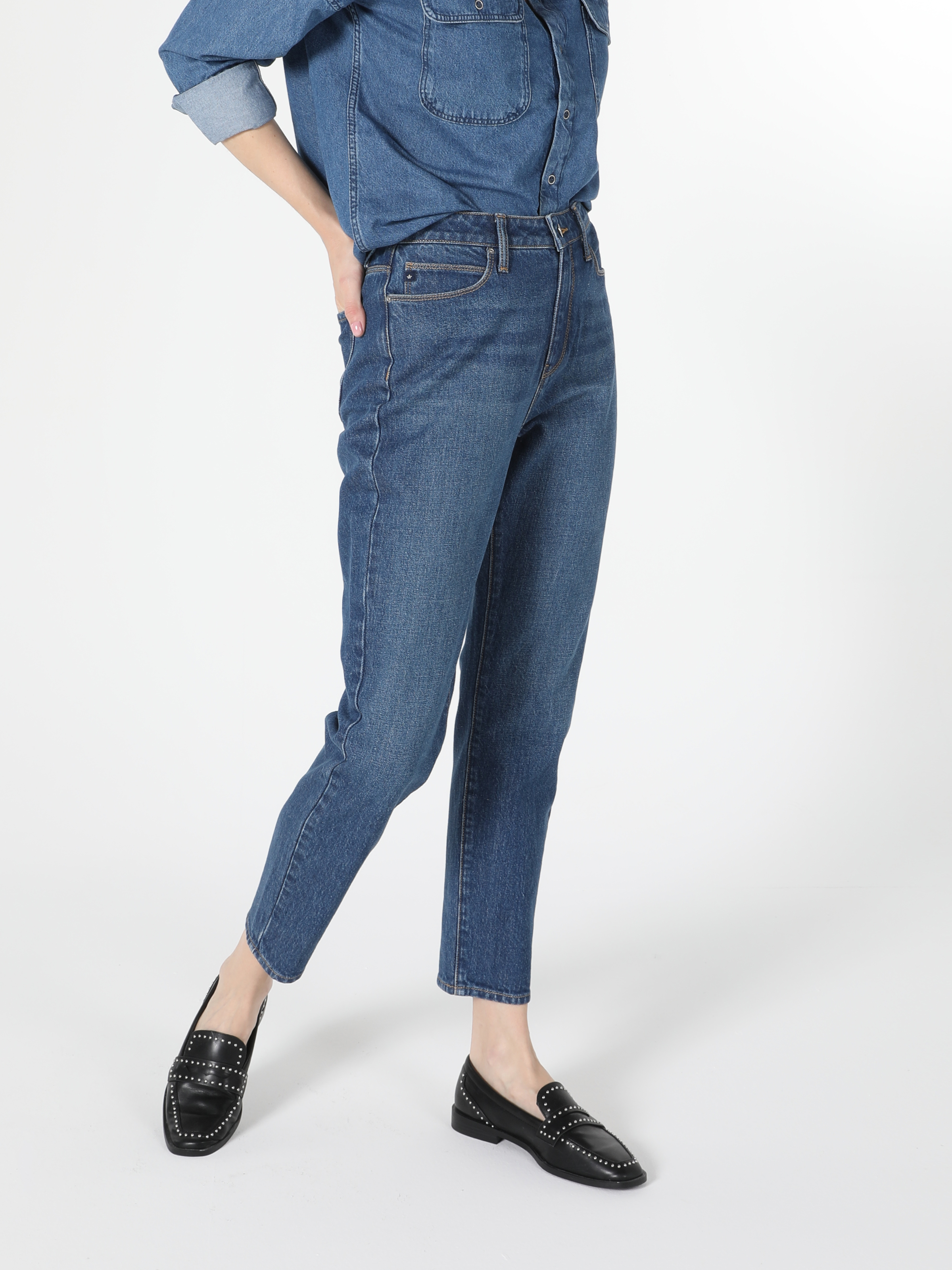 Afișați detalii pentru Pantaloni De Dama Denim Mom Fit 896  Maria Cl1056591