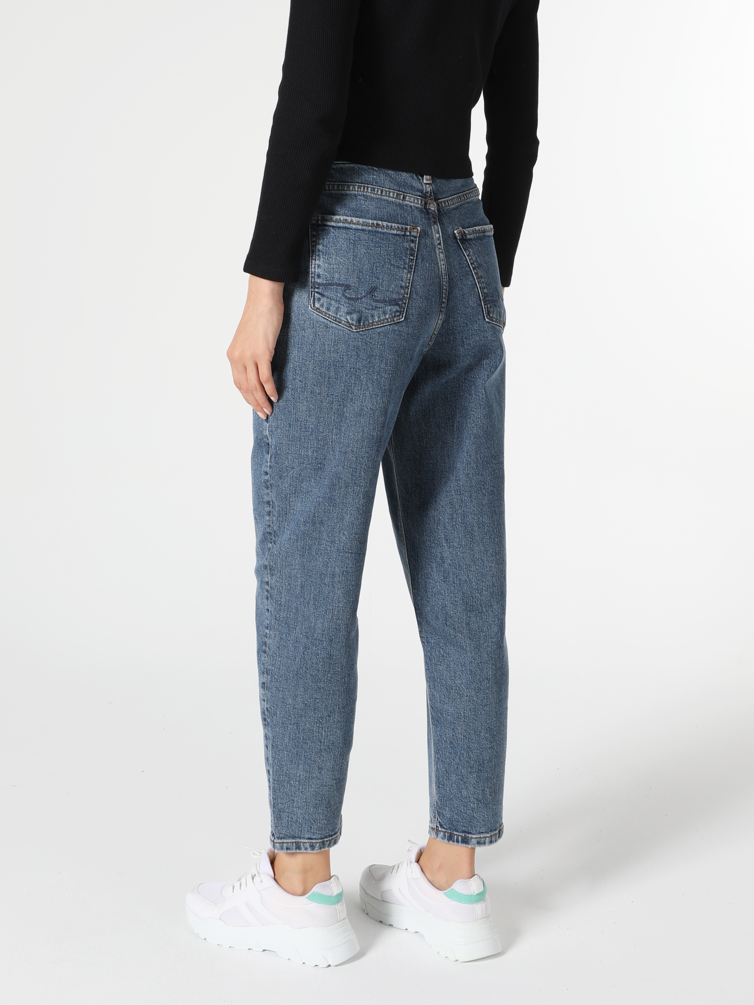 Afișați detalii pentru Pantaloni De Dama Denim Slouchy Fit  Cl1056786