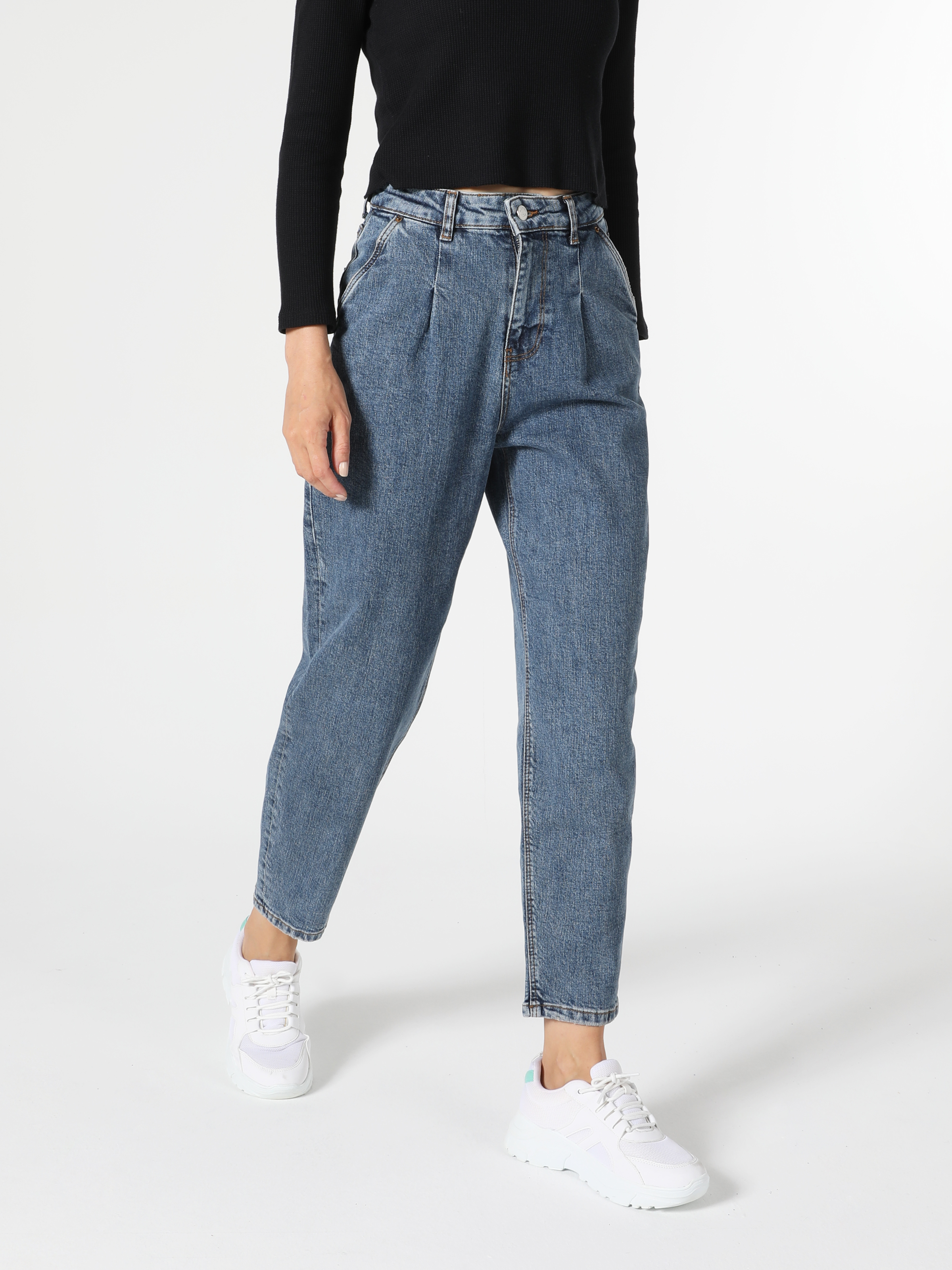 Afișați detalii pentru Pantaloni De Dama Denim Slouchy Fit  Cl1056786