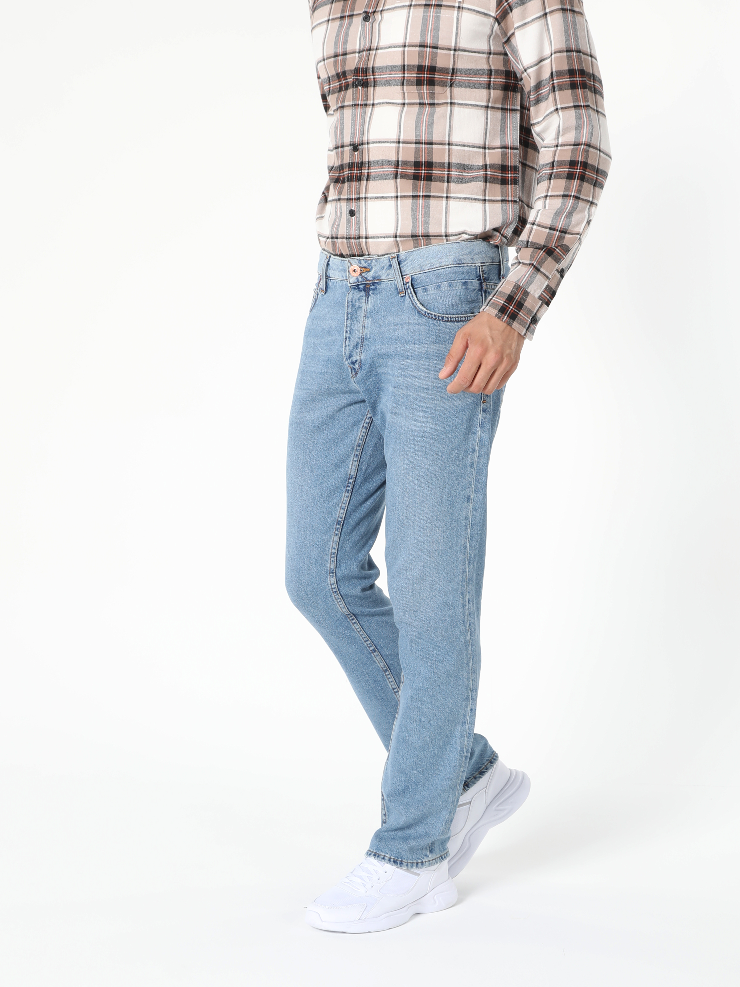 Afișați detalii pentru Pantaloni De Barbati Denim Regular Fit 045 David Cl1057150