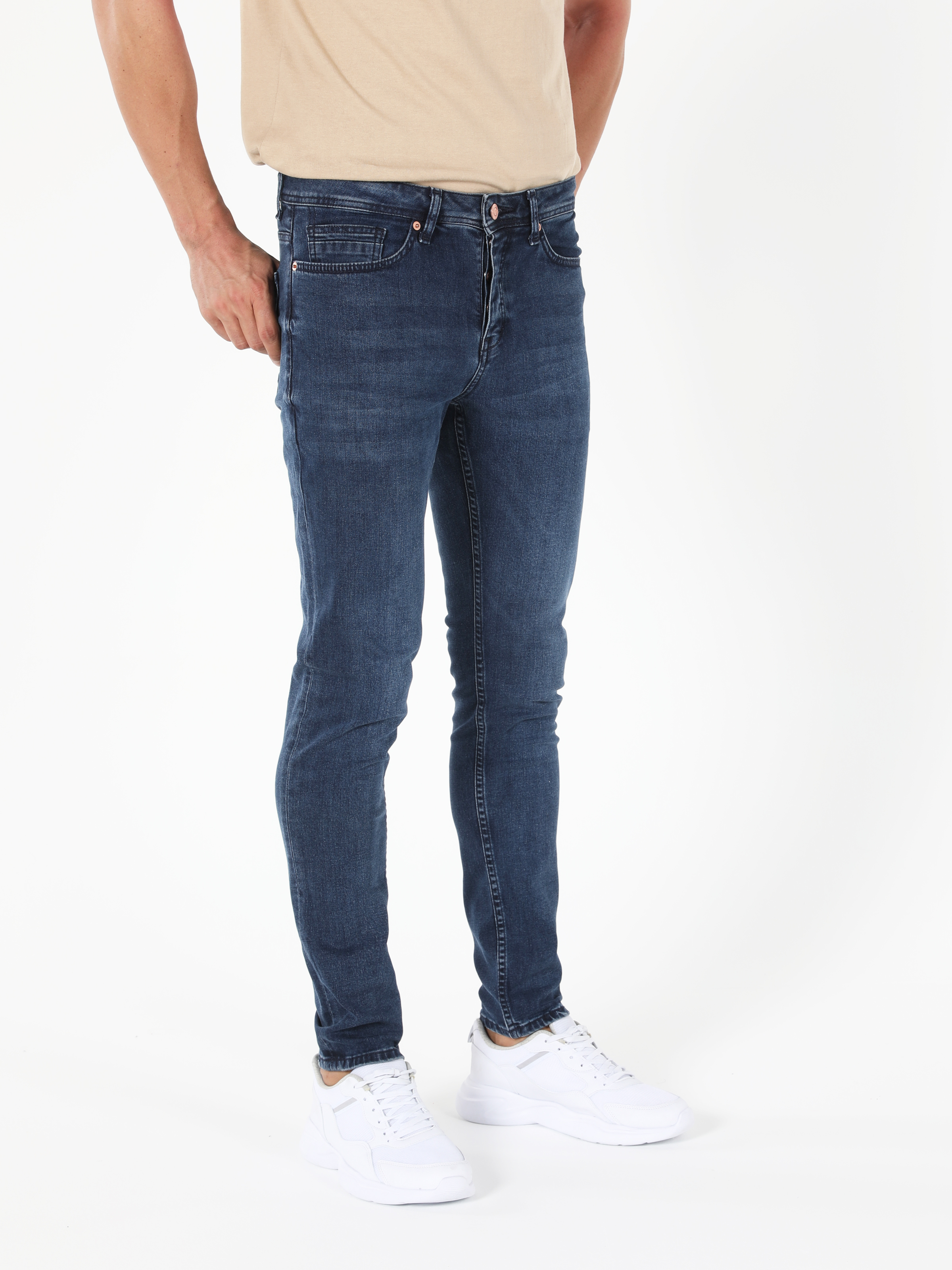 Afișați detalii pentru Pantaloni De Barbati Albastru Straight Fit 044 Karl Cl1057156