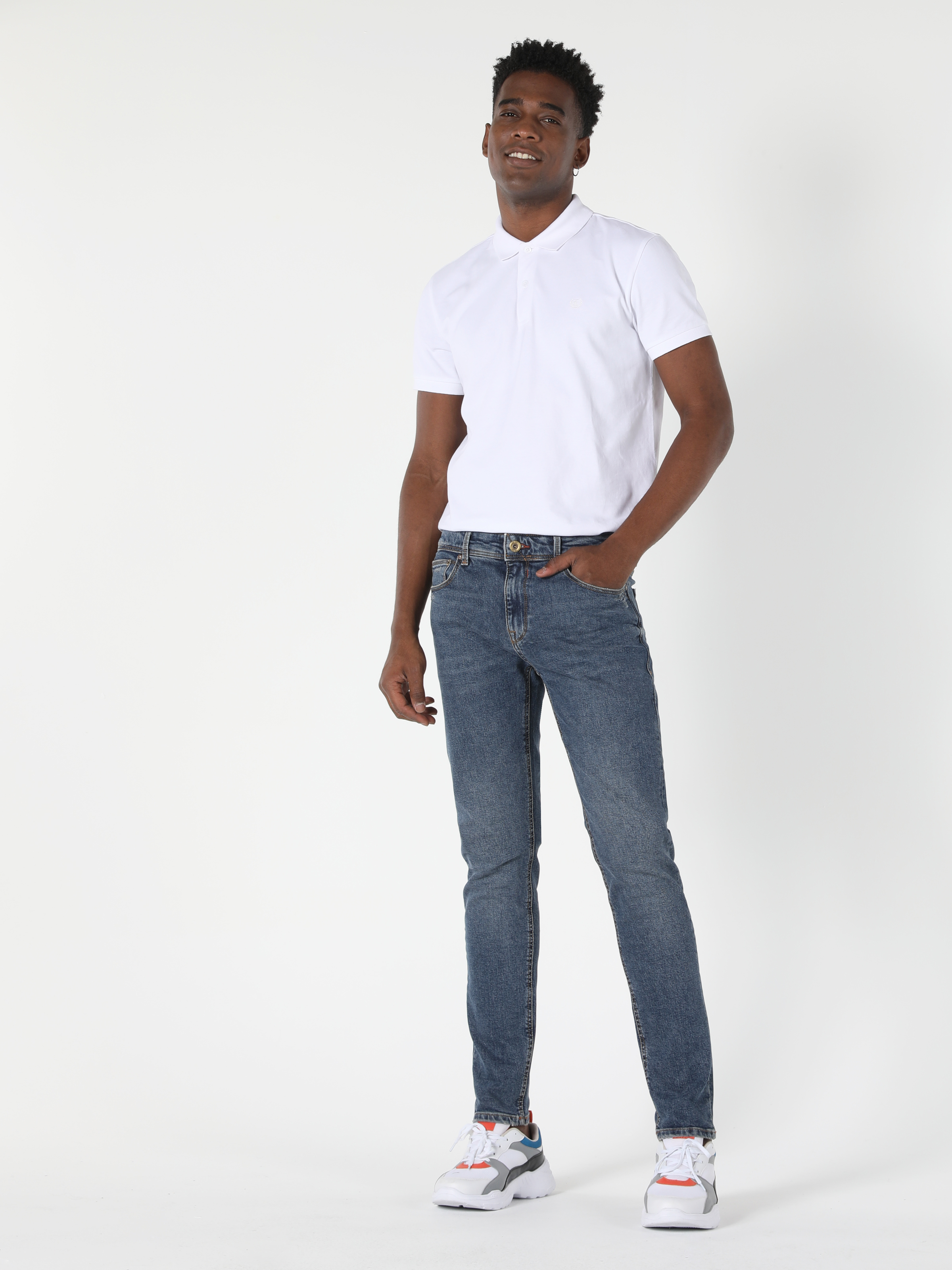 Afișați detalii pentru Pantaloni De Barbati Denim Slim Fit 041 Danny Cl1056613