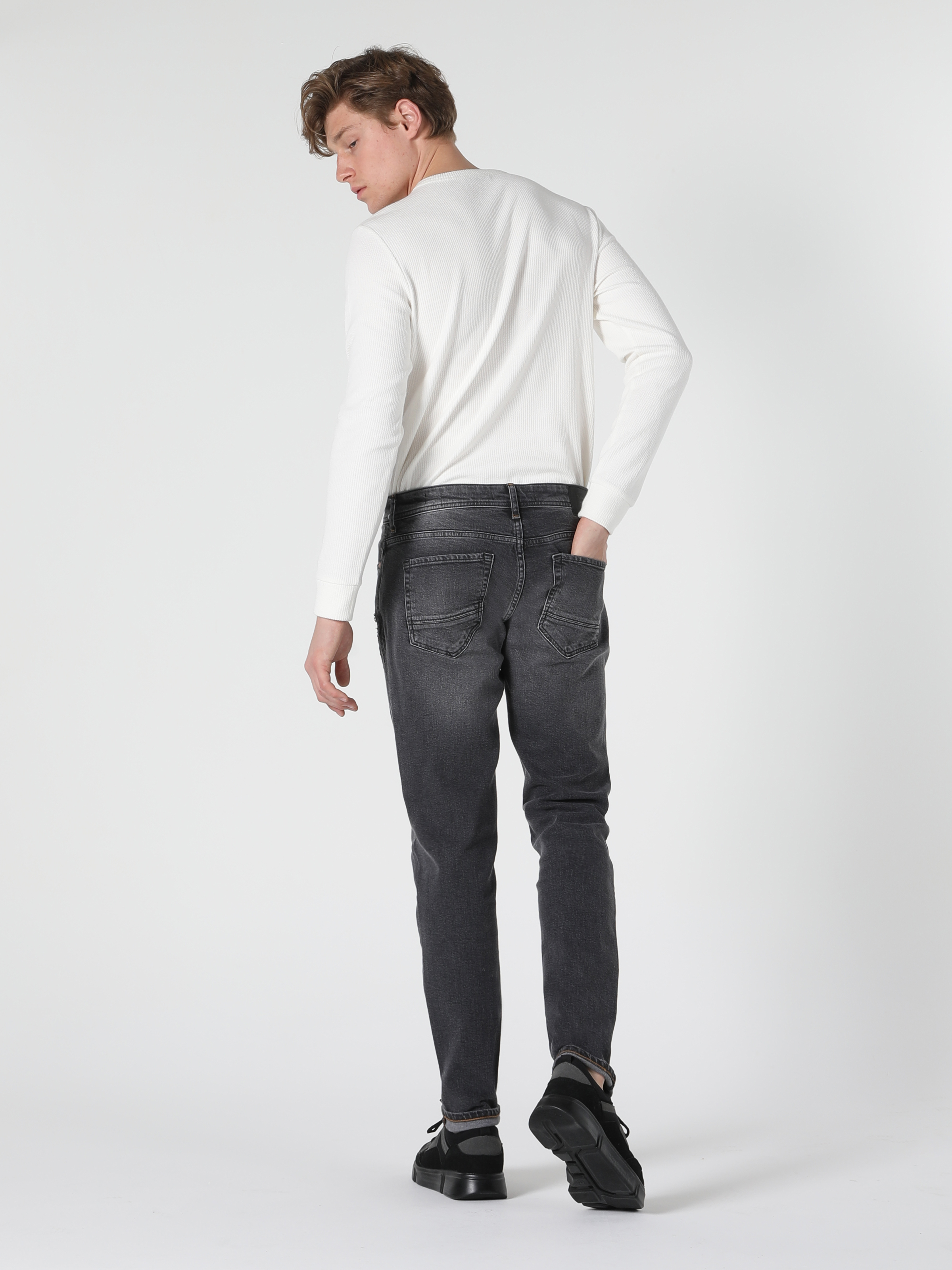 Afișați detalii pentru Pantaloni De Barbati Denim Slim Fit 041 Danny Cl1056616