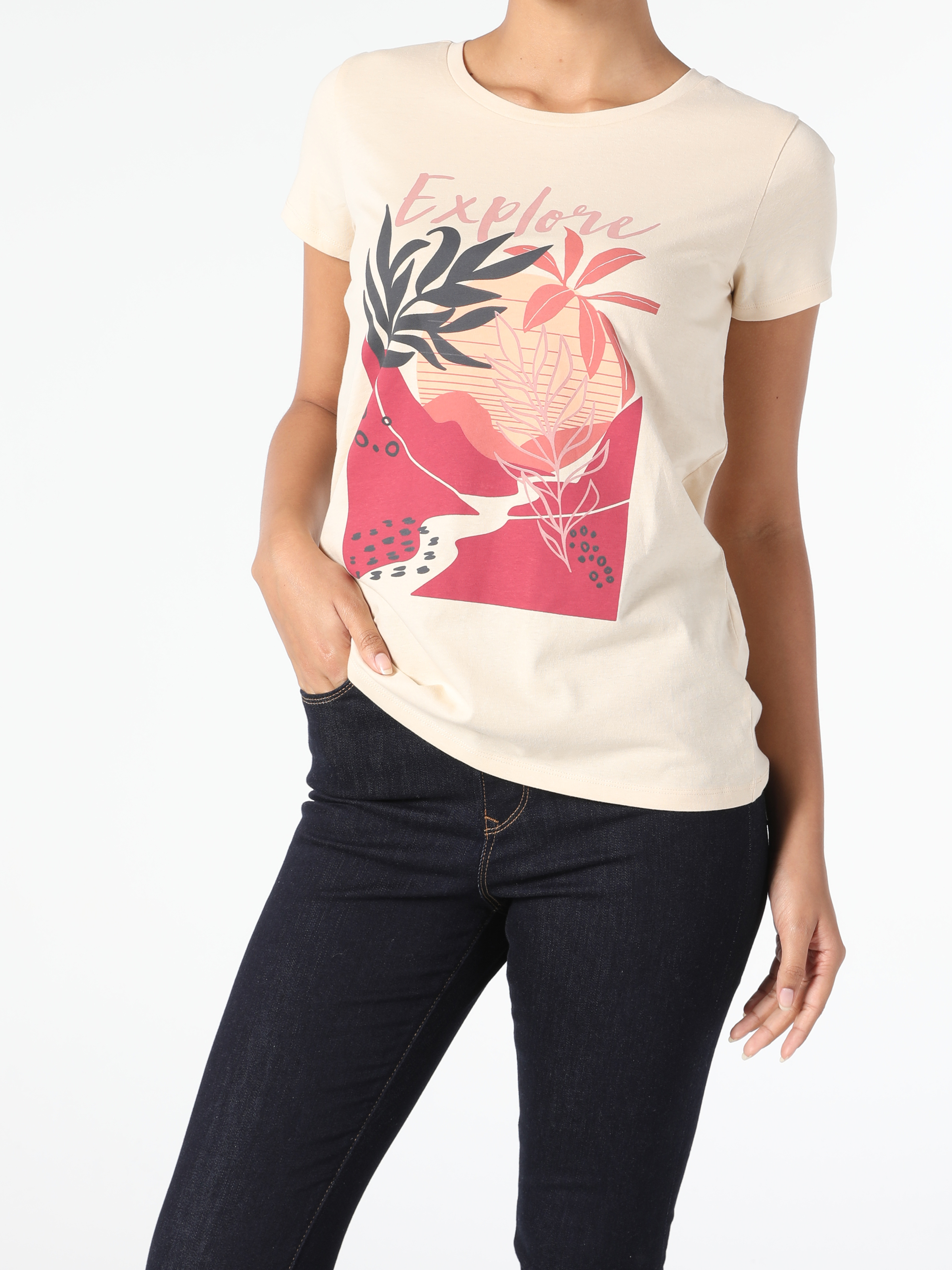Afișați detalii pentru Tricou Cu Maneca Scurta De Dama Bej Regular Fit 