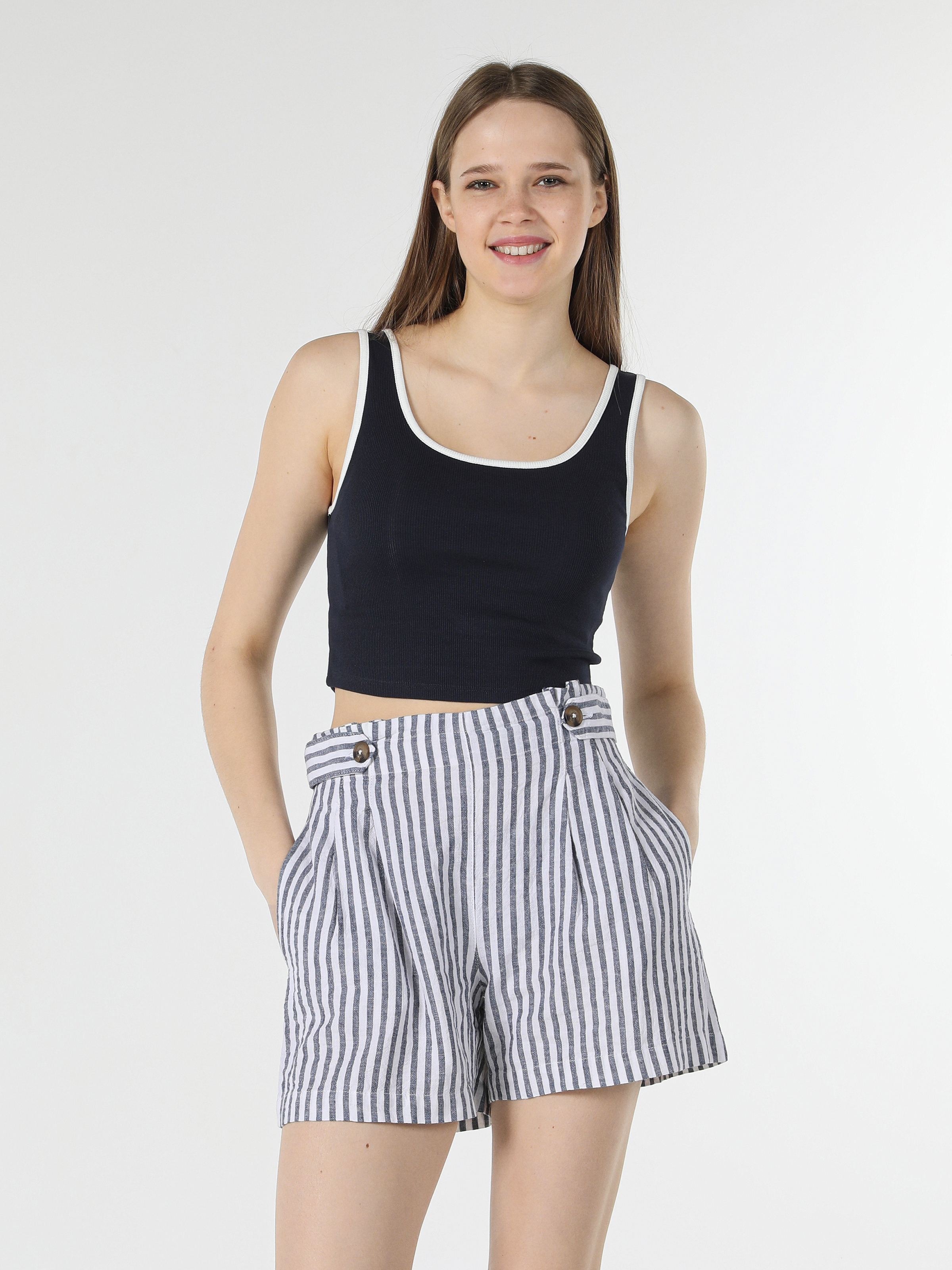 Afișați detalii pentru Short / Pantaloni Scurti De Dama Albastru Marin Regular Fit  Cl1058777