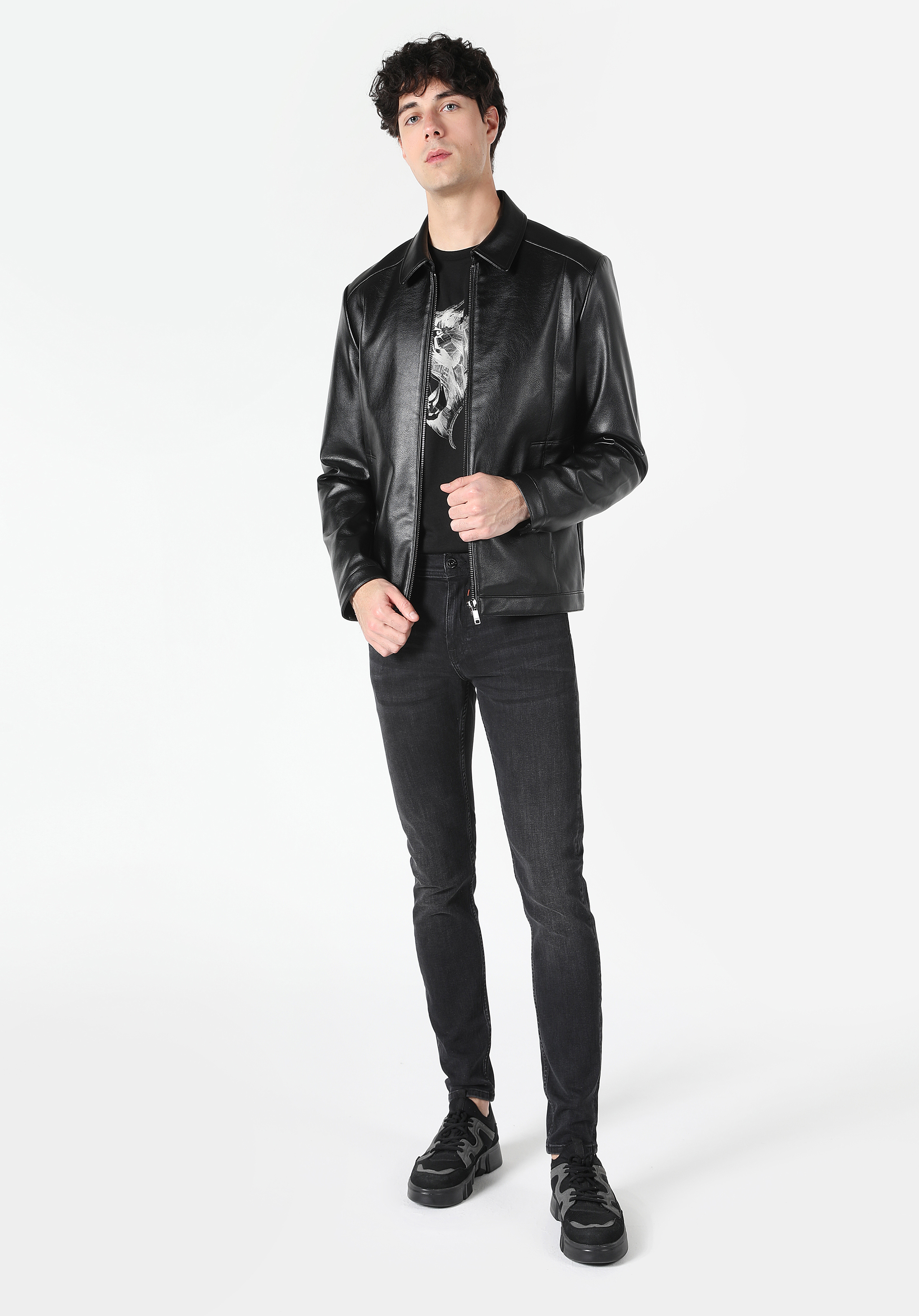 Afișați detalii pentru Jacheta De Barbati Negru Slim Fit  Cl1061852