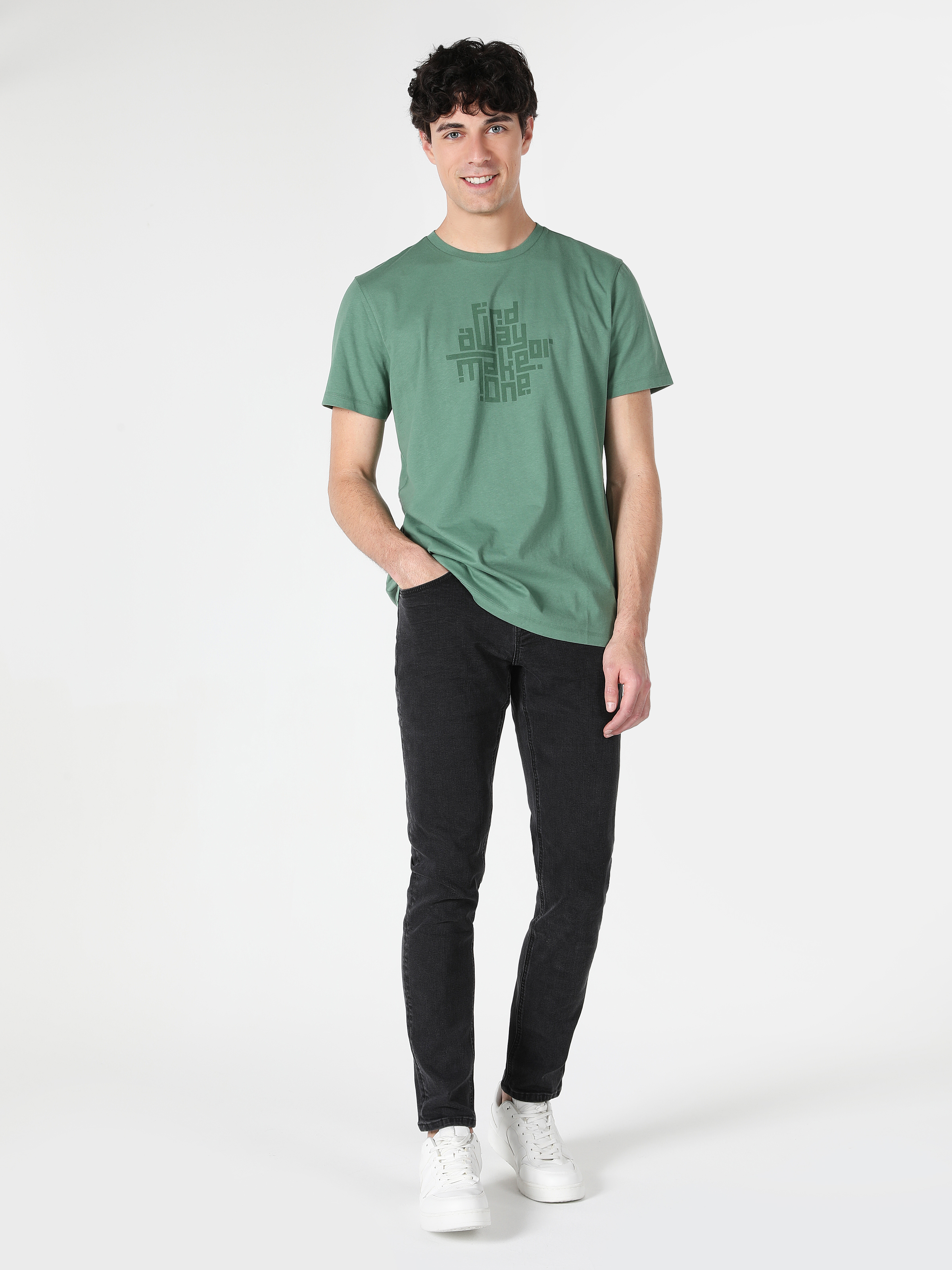 Afișați detalii pentru Tricou Cu Maneca Scurta De Barbati Verde Regular Fit  CL1063462