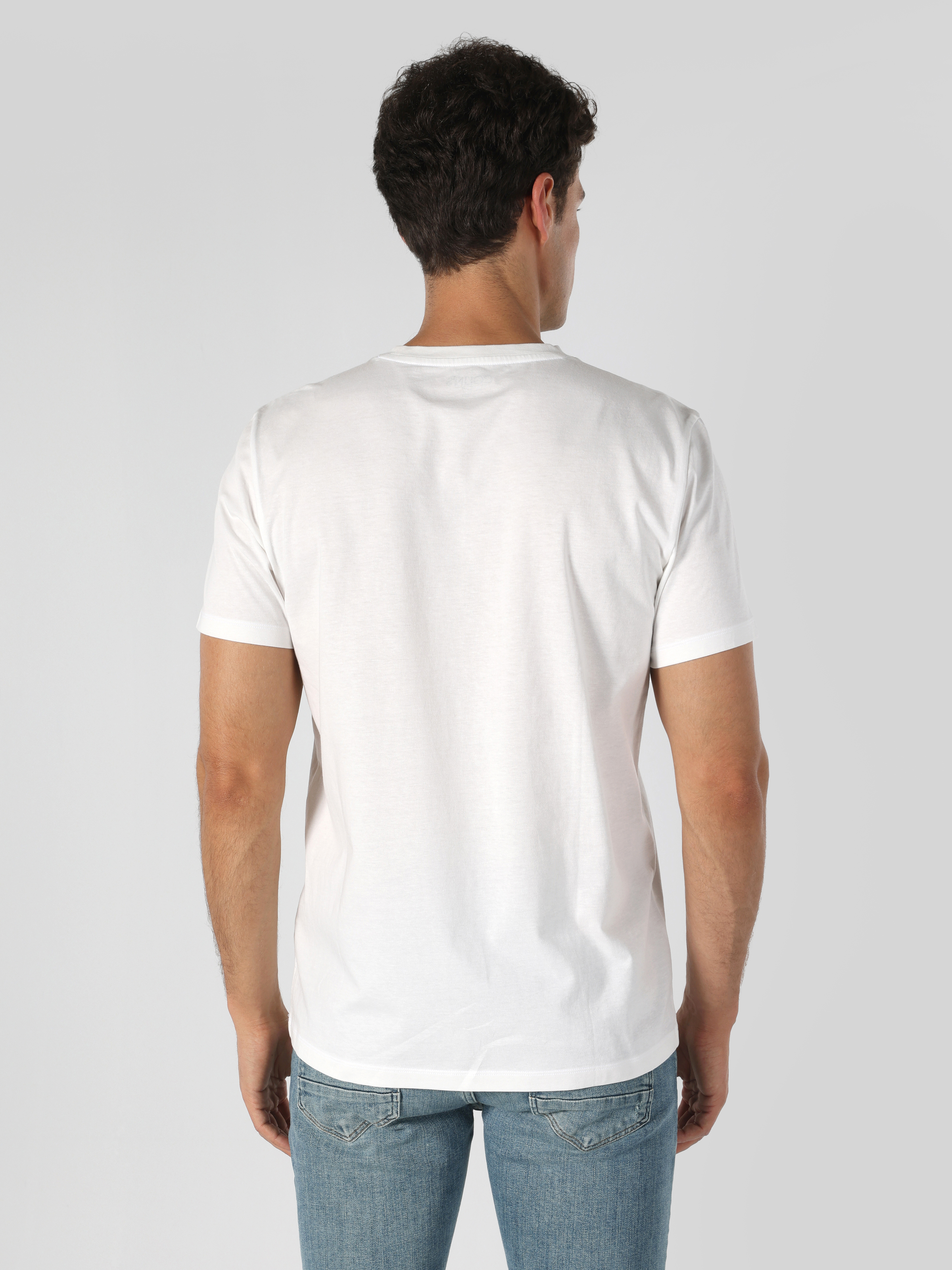 Afișați detalii pentru Regular Fit Round Neck Drept Bărbați Alb Mânecă Scurtă Tricou