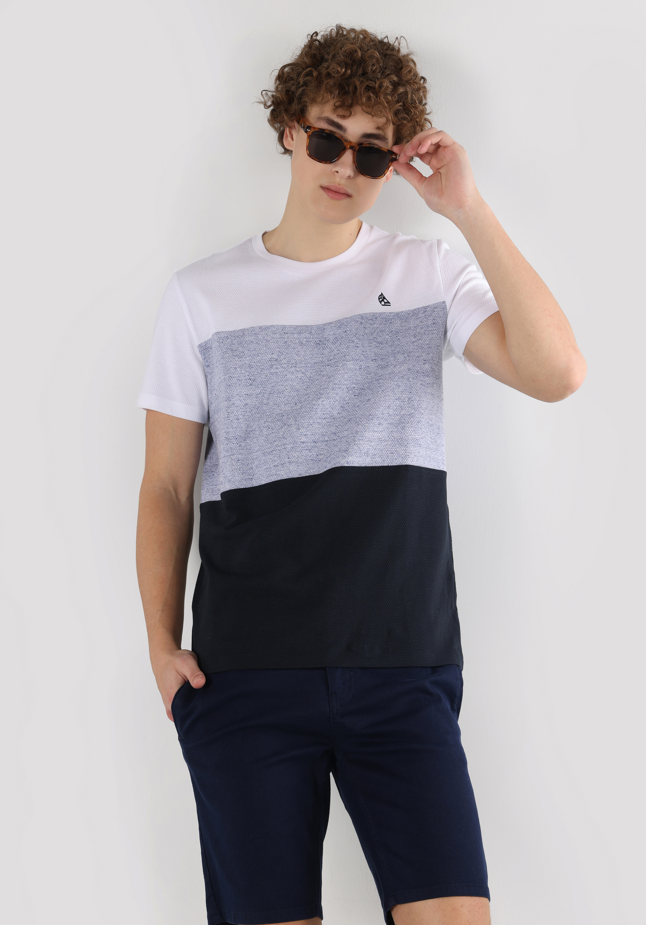 Afișați detalii pentru Tricou Cu Maneca Scurta De Barbati Albastru Marin Regular Fit  Cl1062898