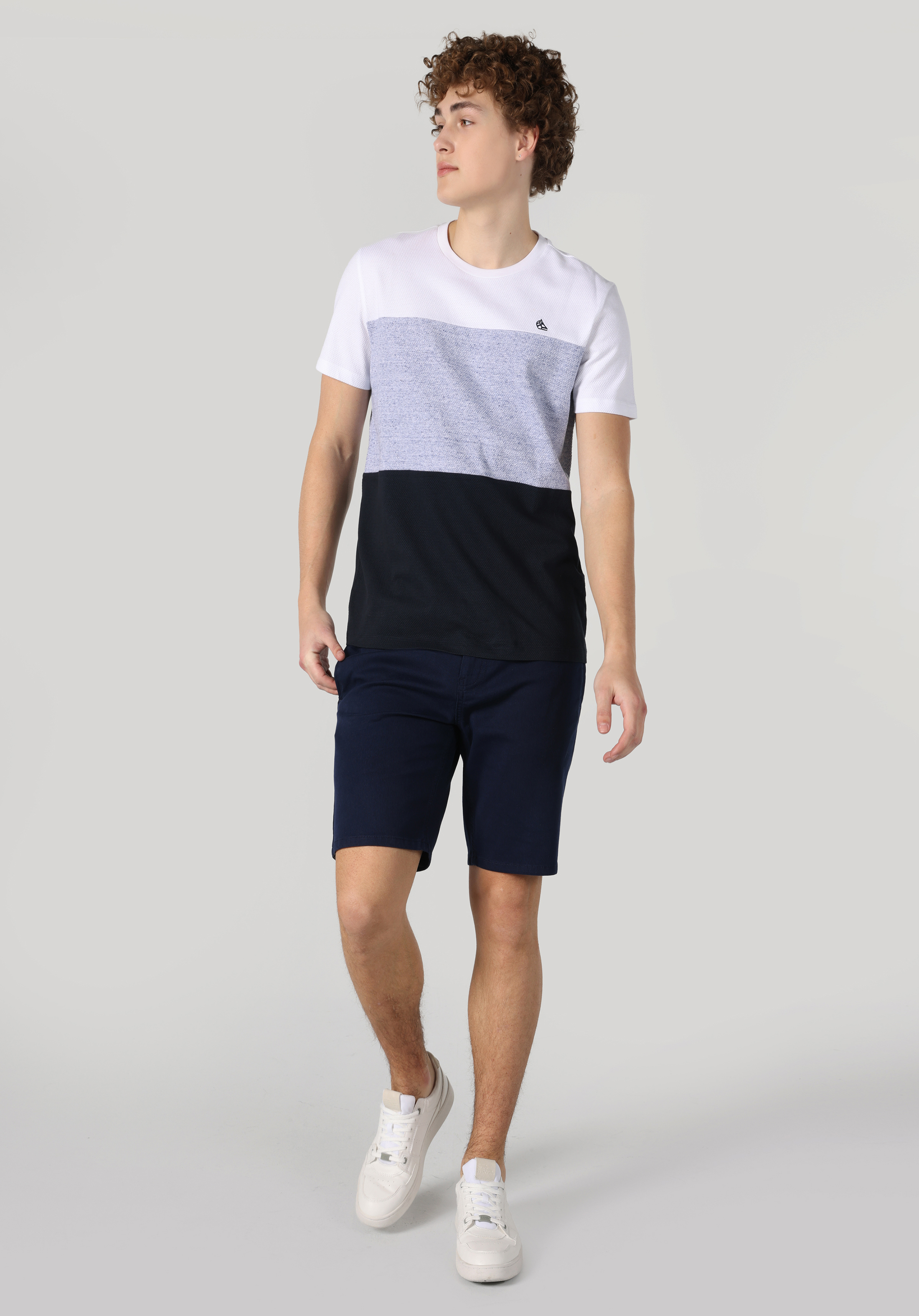 Afișați detalii pentru Tricou Cu Maneca Scurta De Barbati Albastru Marin Regular Fit  Cl1062898