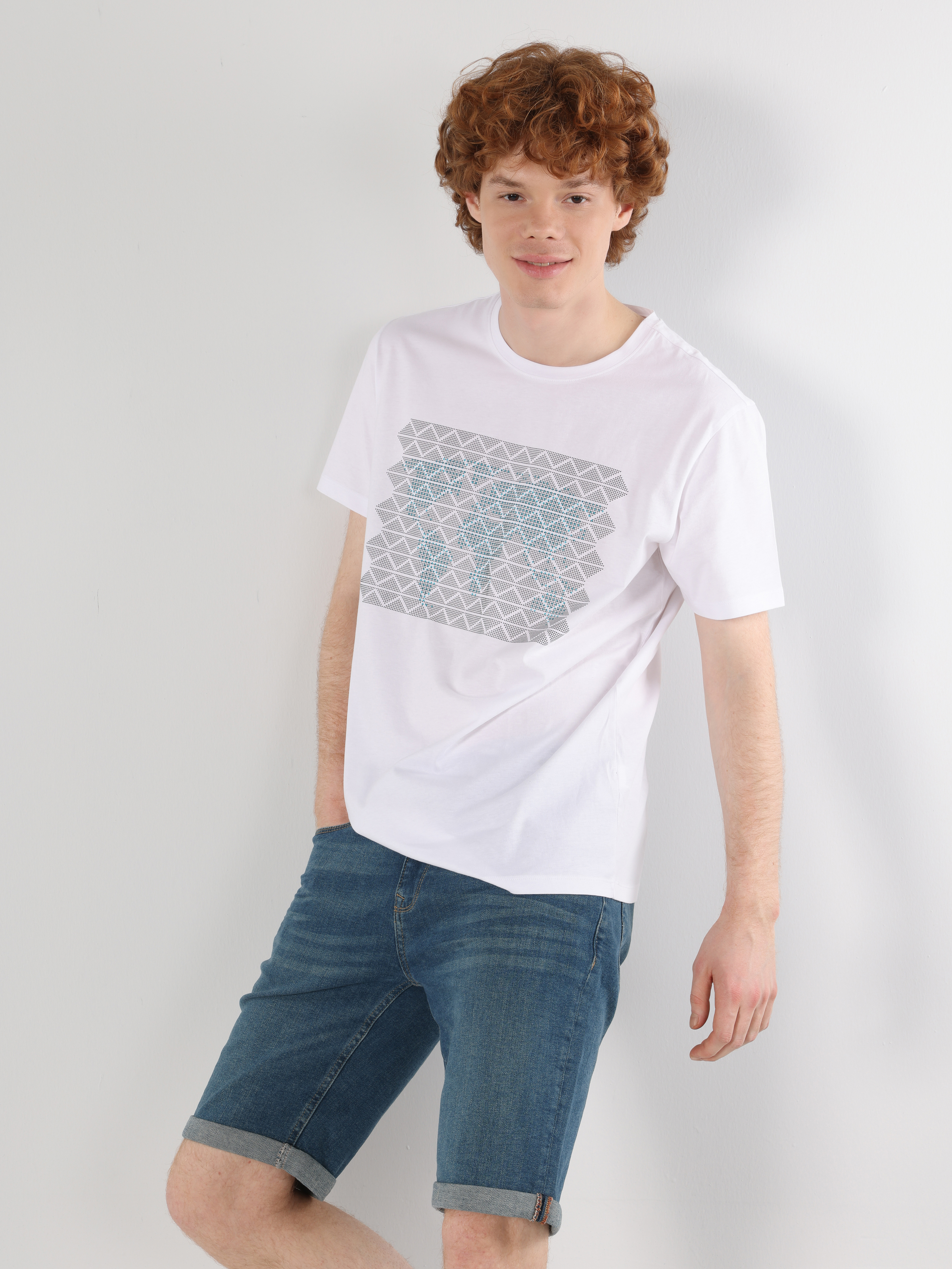 Afișați detalii pentru Regular Fit Round Neck Drept Bărbați Alb Mânecă Scurtă Tricou