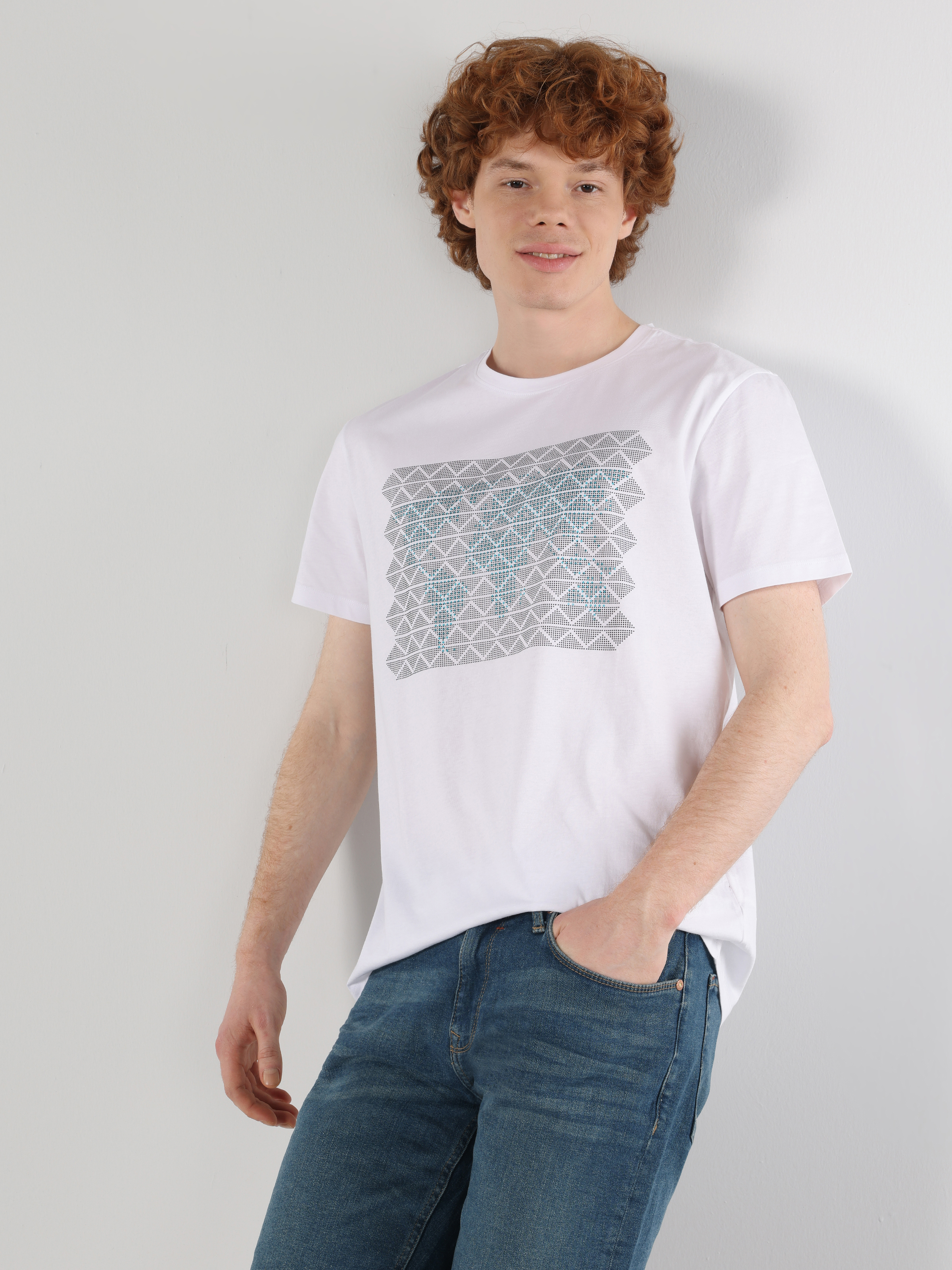 Afișați detalii pentru Regular Fit Round Neck Drept Bărbați Alb Mânecă Scurtă Tricou