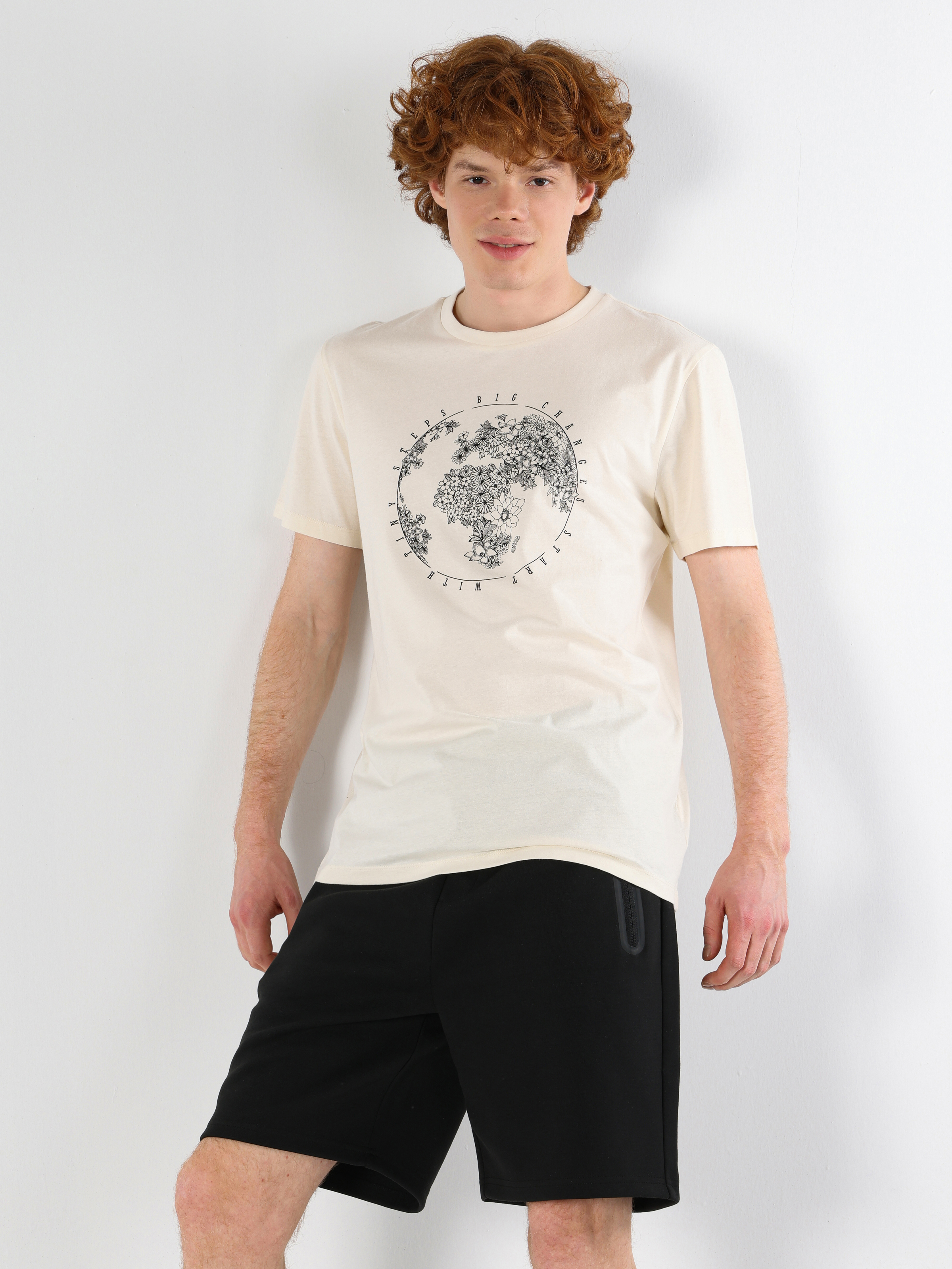Afișați detalii pentru Regular Fit Round Neck Drept Tricou Cu Mânecă Scurtă Ecru Pentru Bărbați