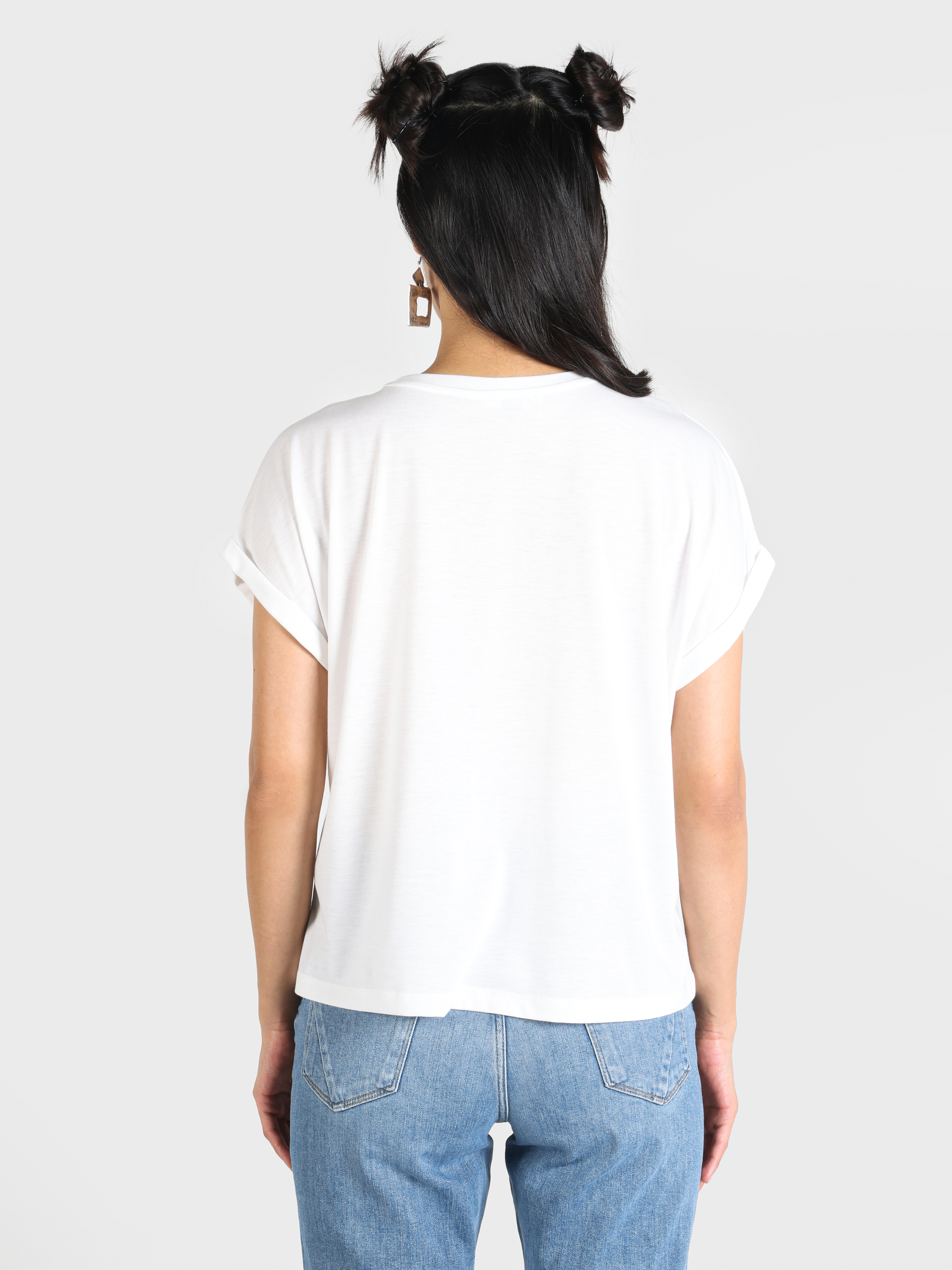 Afișați detalii pentru Regular Fit Round Neck Tricou Alb Cu Mânecă Scurtă Pentru Femei