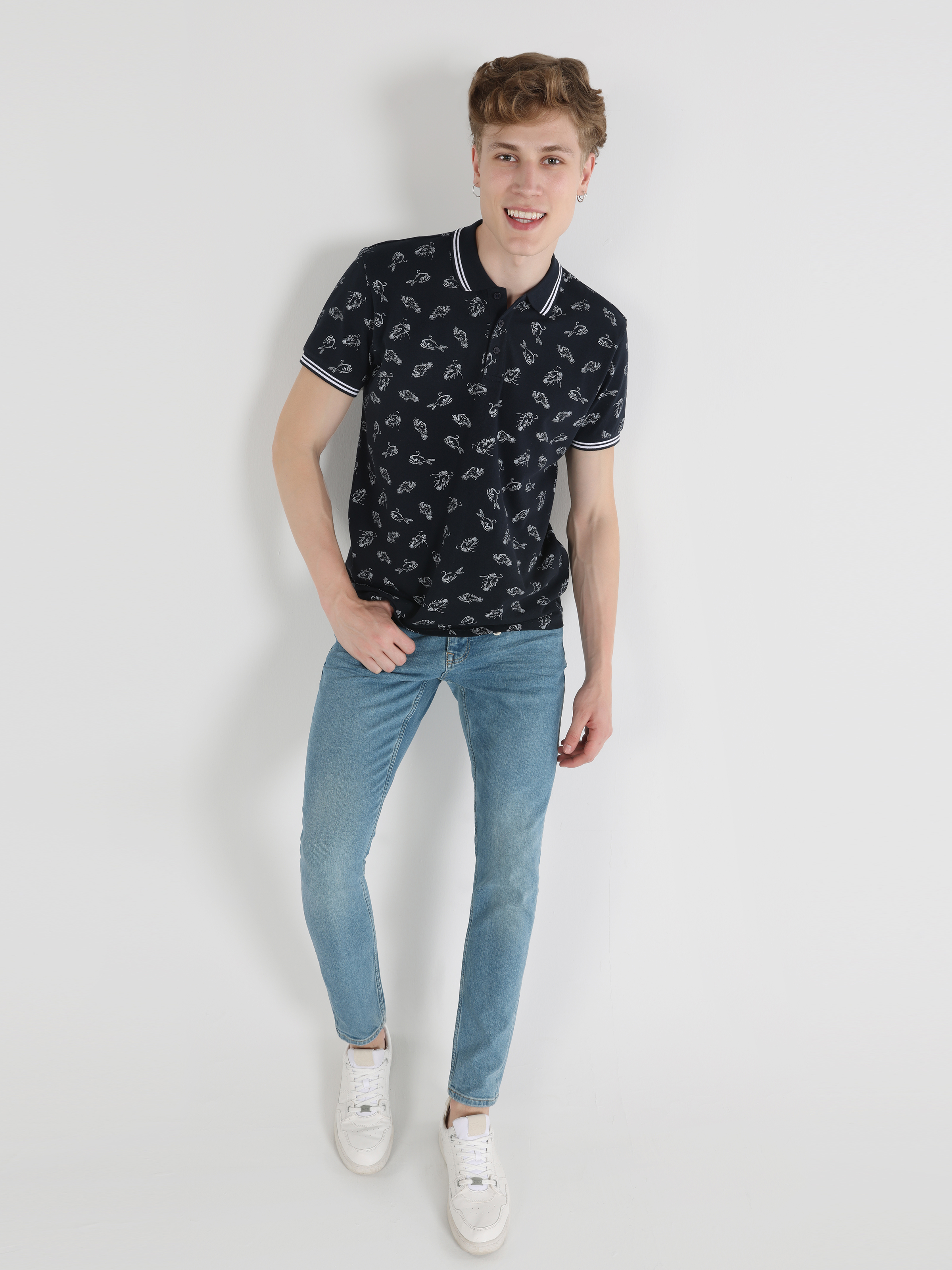 Afișați detalii pentru Tricou Polo Cu Maneca Scurta De Barbati Albastru Marin Regular Fit  Cl1064353
