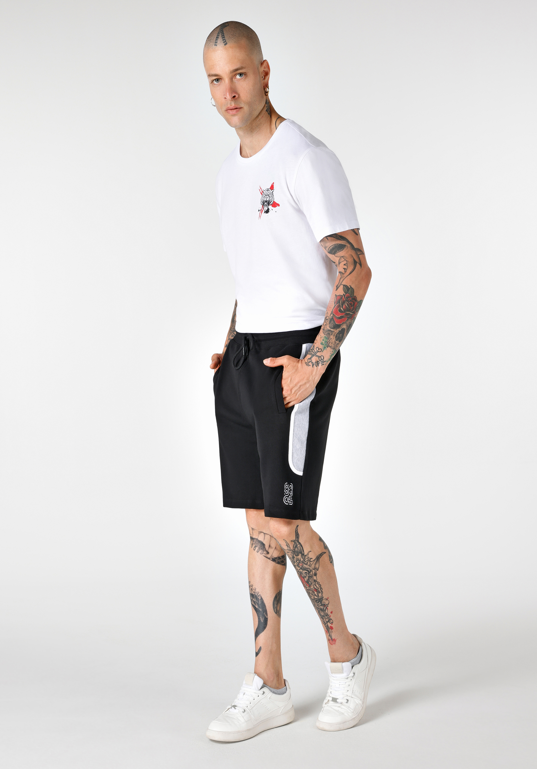 Afișați detalii pentru Short / Pantaloni Scurti De Barbati Negru Regular Fit  CL1064576