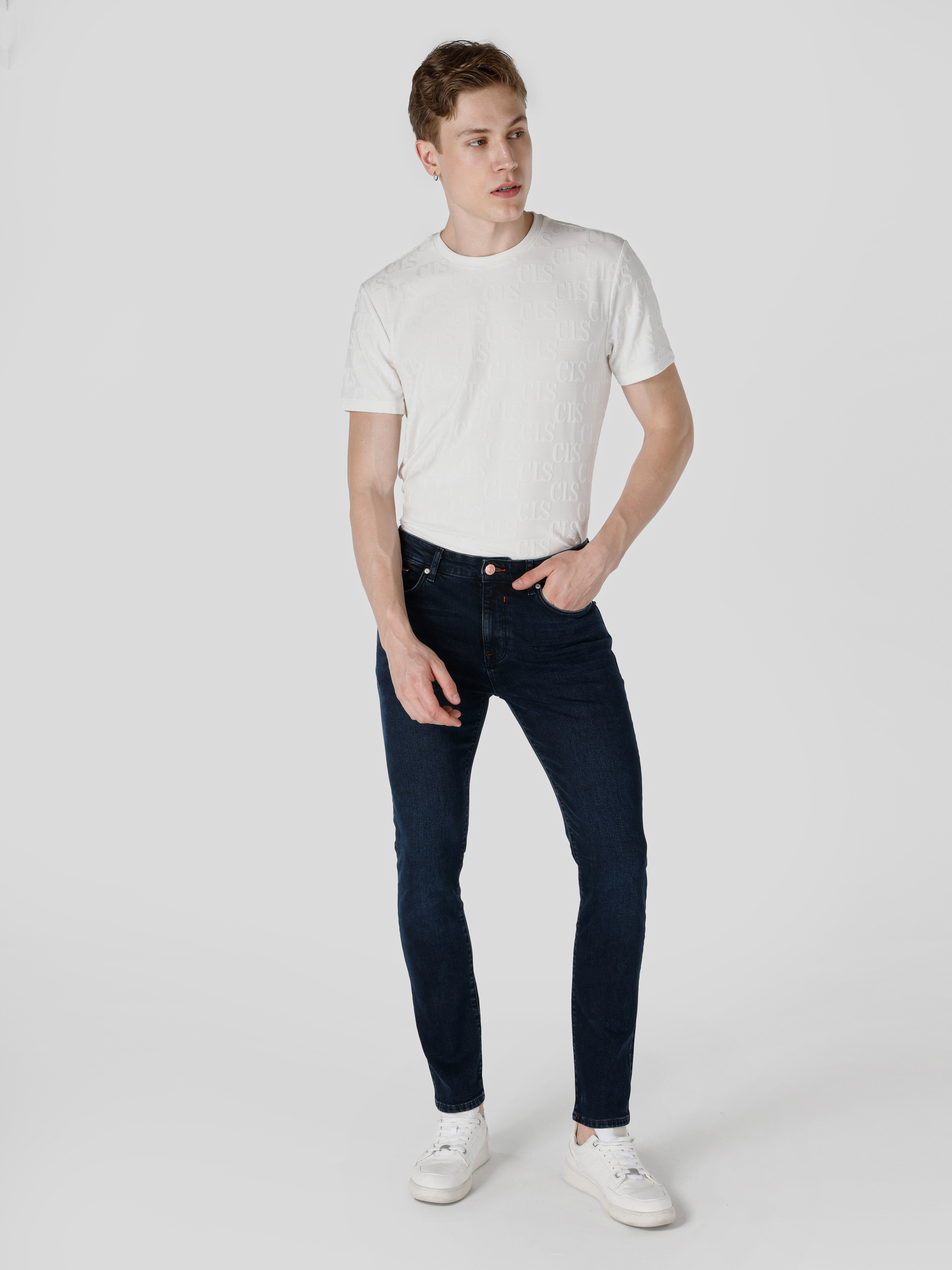 Afișați detalii pentru Pantaloni De Barbati Albastru inchis Skinny Fit  CL1065217