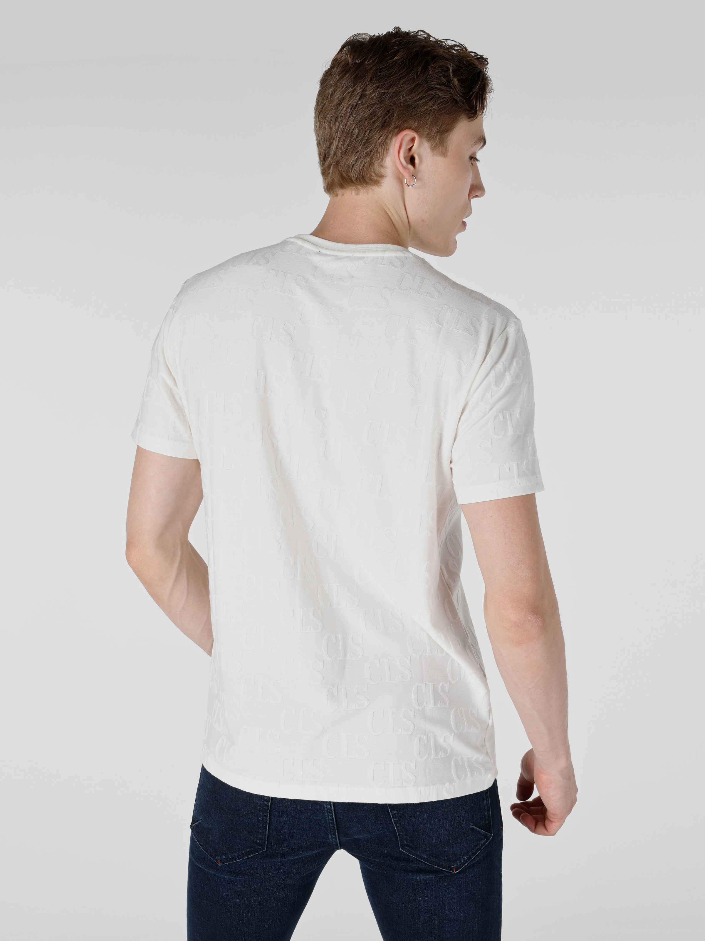 Afișați detalii pentru Regular Fit Round Neck Bărbați Alb Tricou Cu Mânecă Scurtă