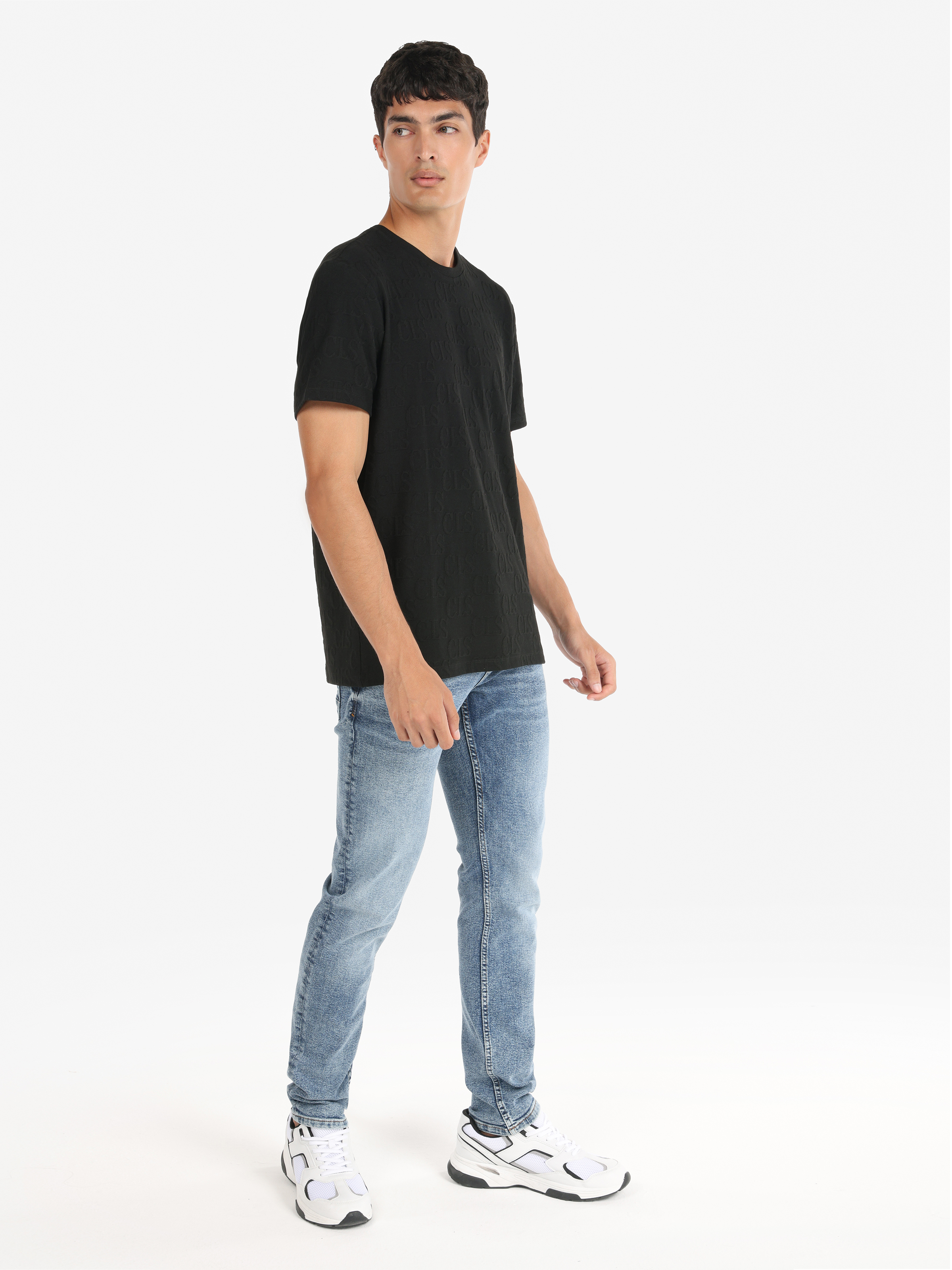 Afișați detalii pentru Tricou Negru Cu Mânecă Scurtă Pentru Bărbați Cu Gât Rotund Regular Fit