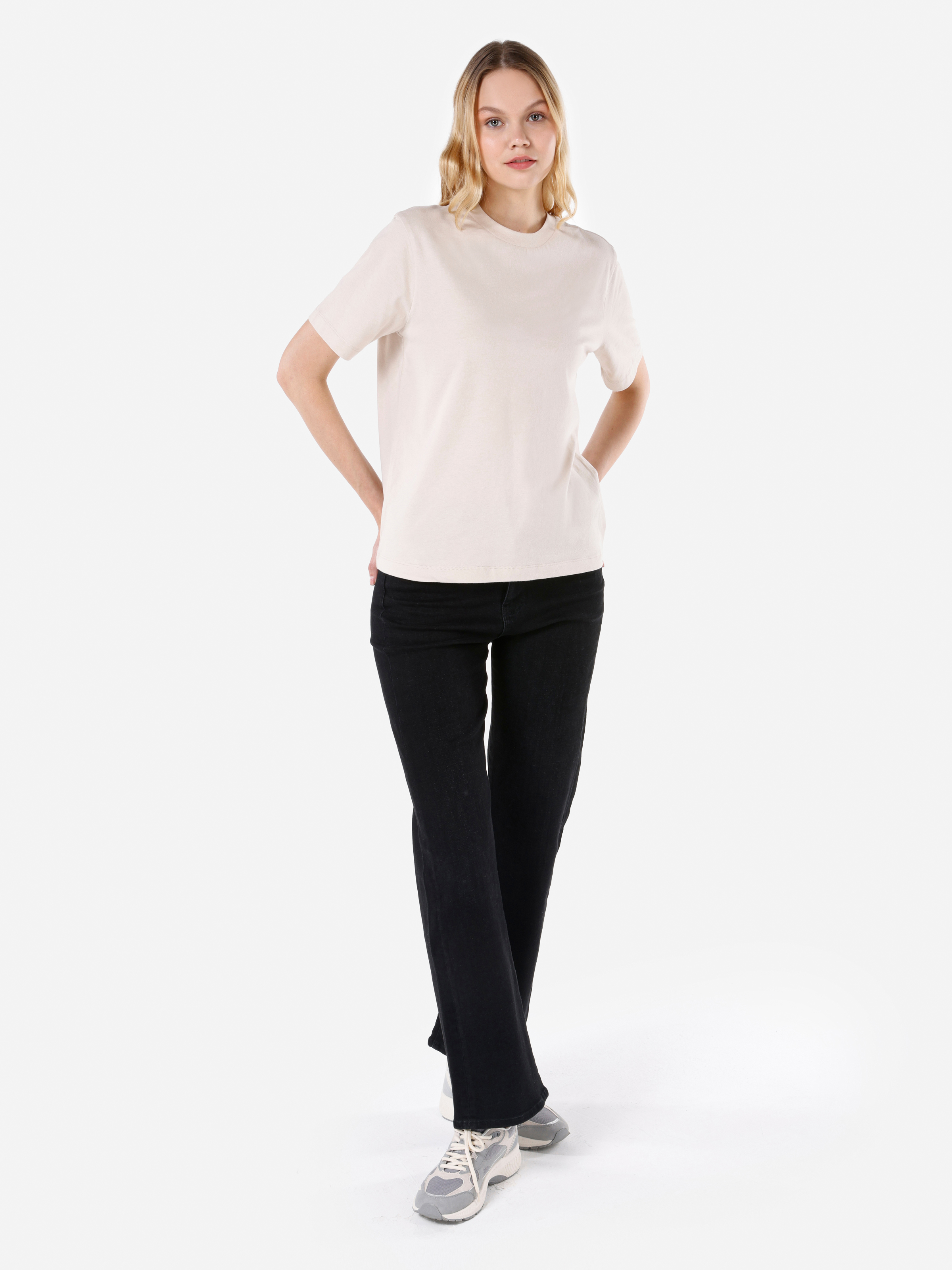Afișați detalii pentru Tricou Cu Maneca Scurta De Dama Bej Regular Fit  Cl1068570