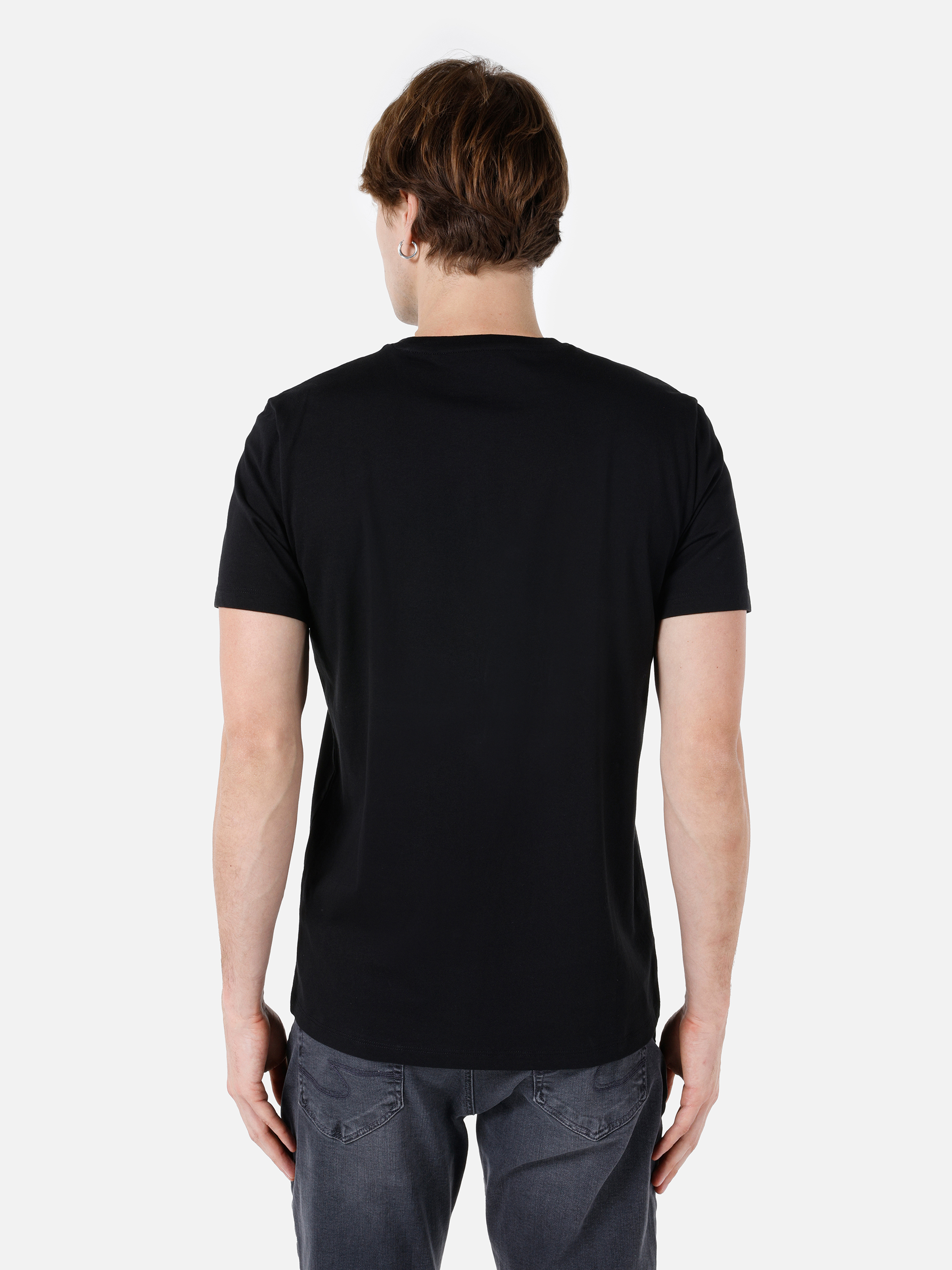 Afișați detalii pentru Regular Fit Round Neck Drept Bărbați Negru Tricou Cu Mânecă Scurtă