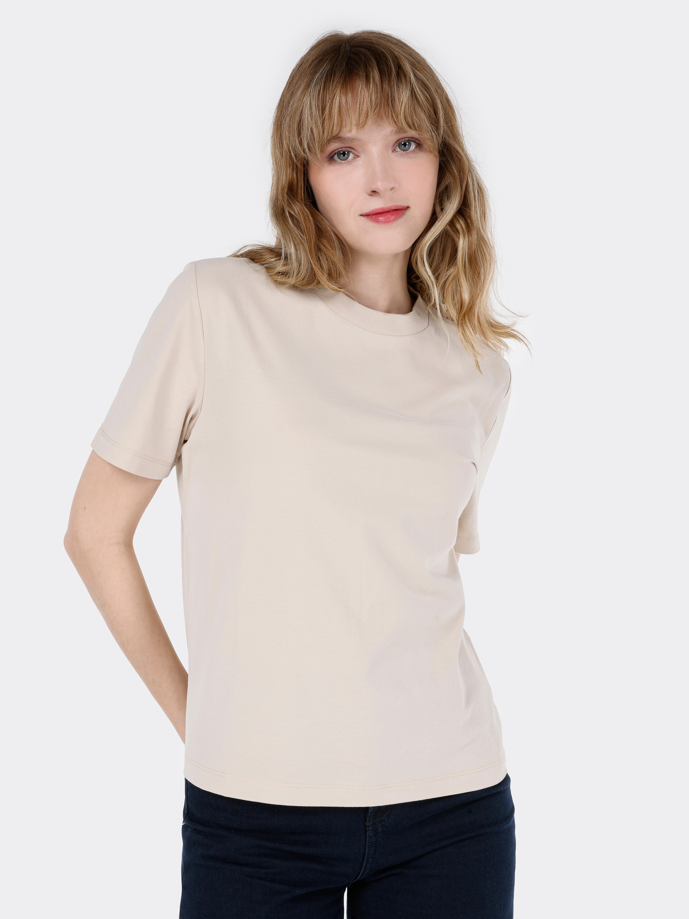 Afișați detalii pentru Tricou Cu Maneca Scurta De Dama Bej Regular Fit  Cl1068570