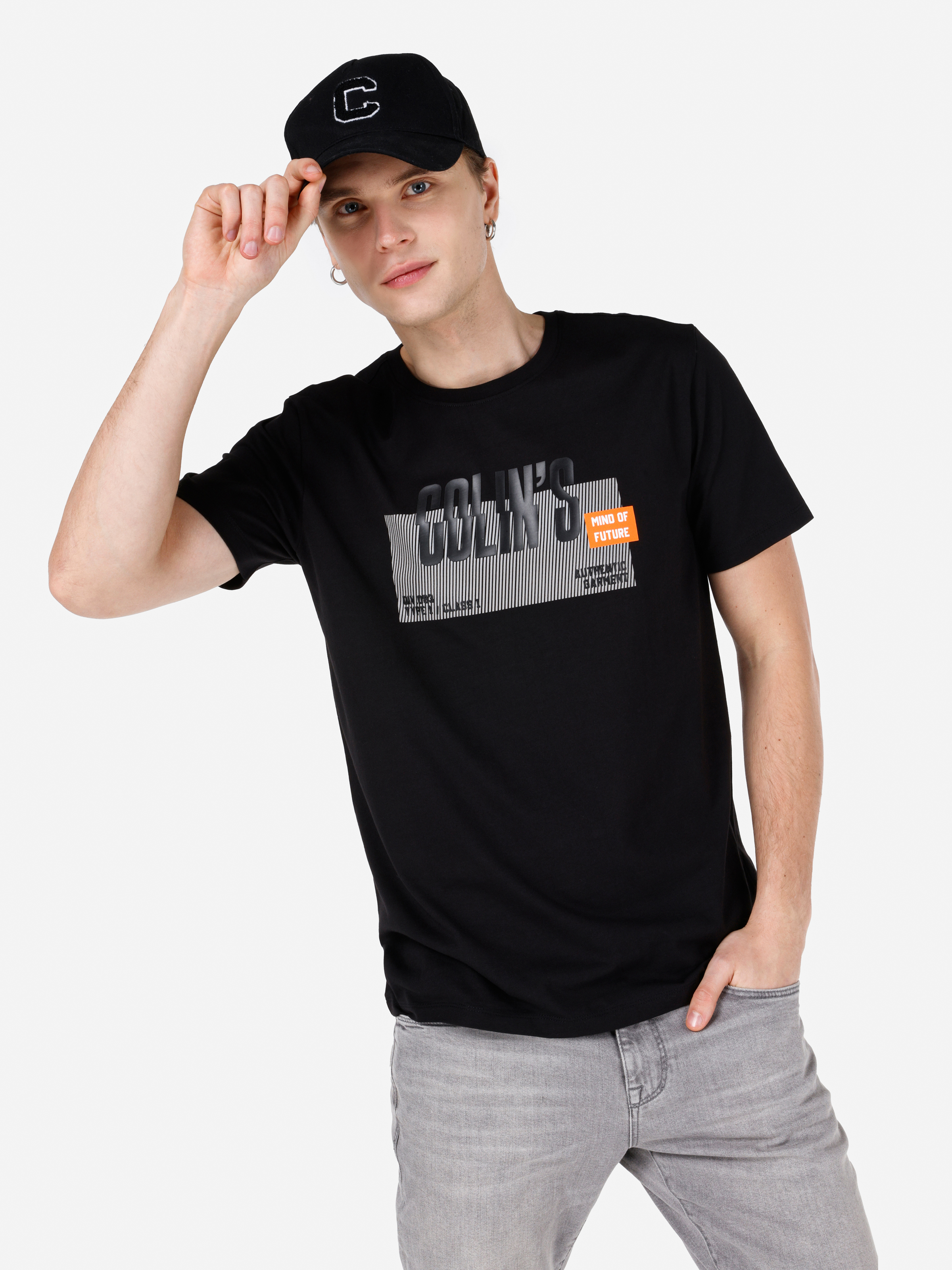 Afișați detalii pentru Regular Fit Round Neck Drept Bărbați Negru Tricou Cu Mânecă Scurtă