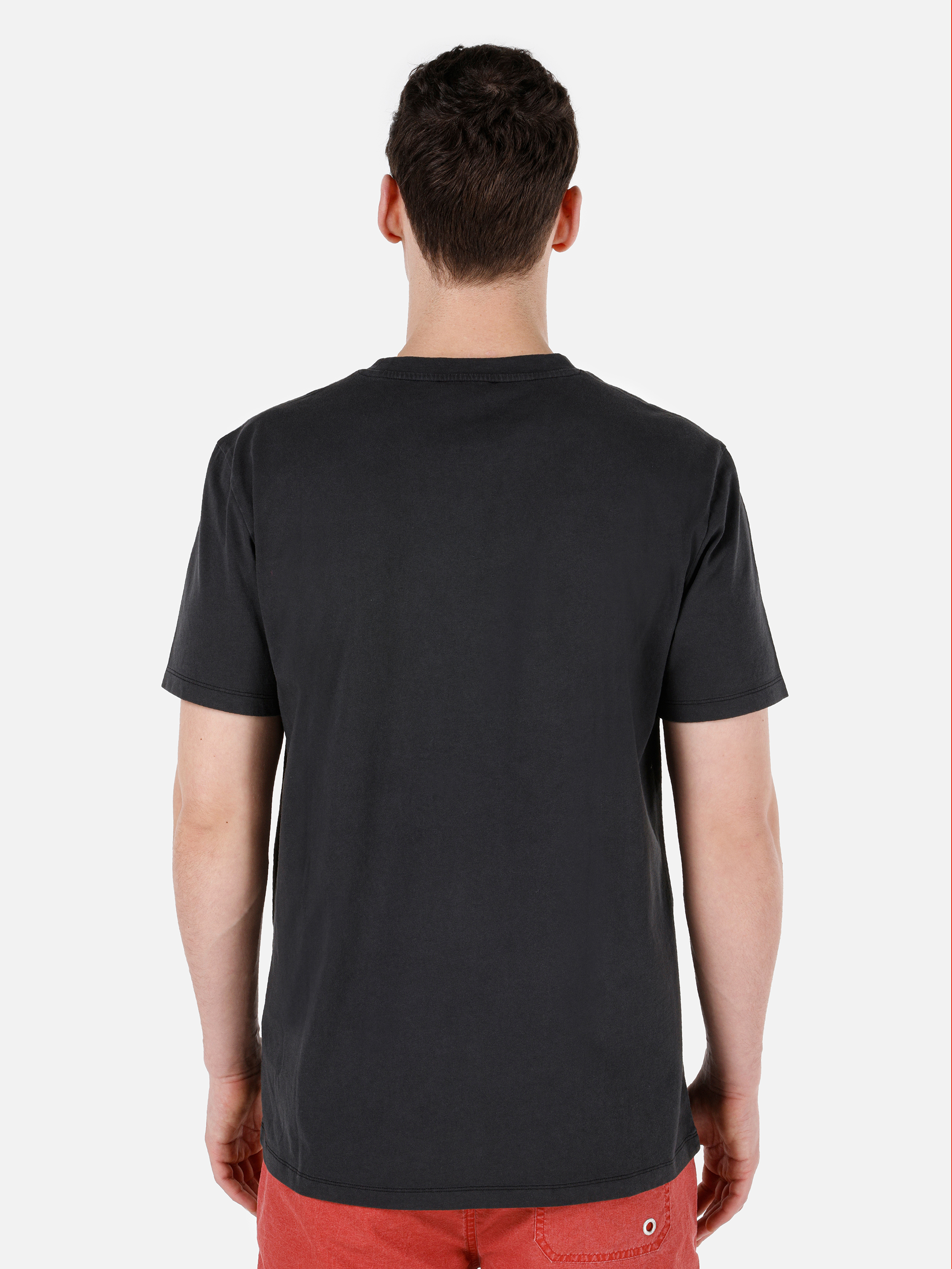 Afișați detalii pentru Regular Fit Round Neck Drept Bărbați Negru Tricou Cu Mânecă Scurtă